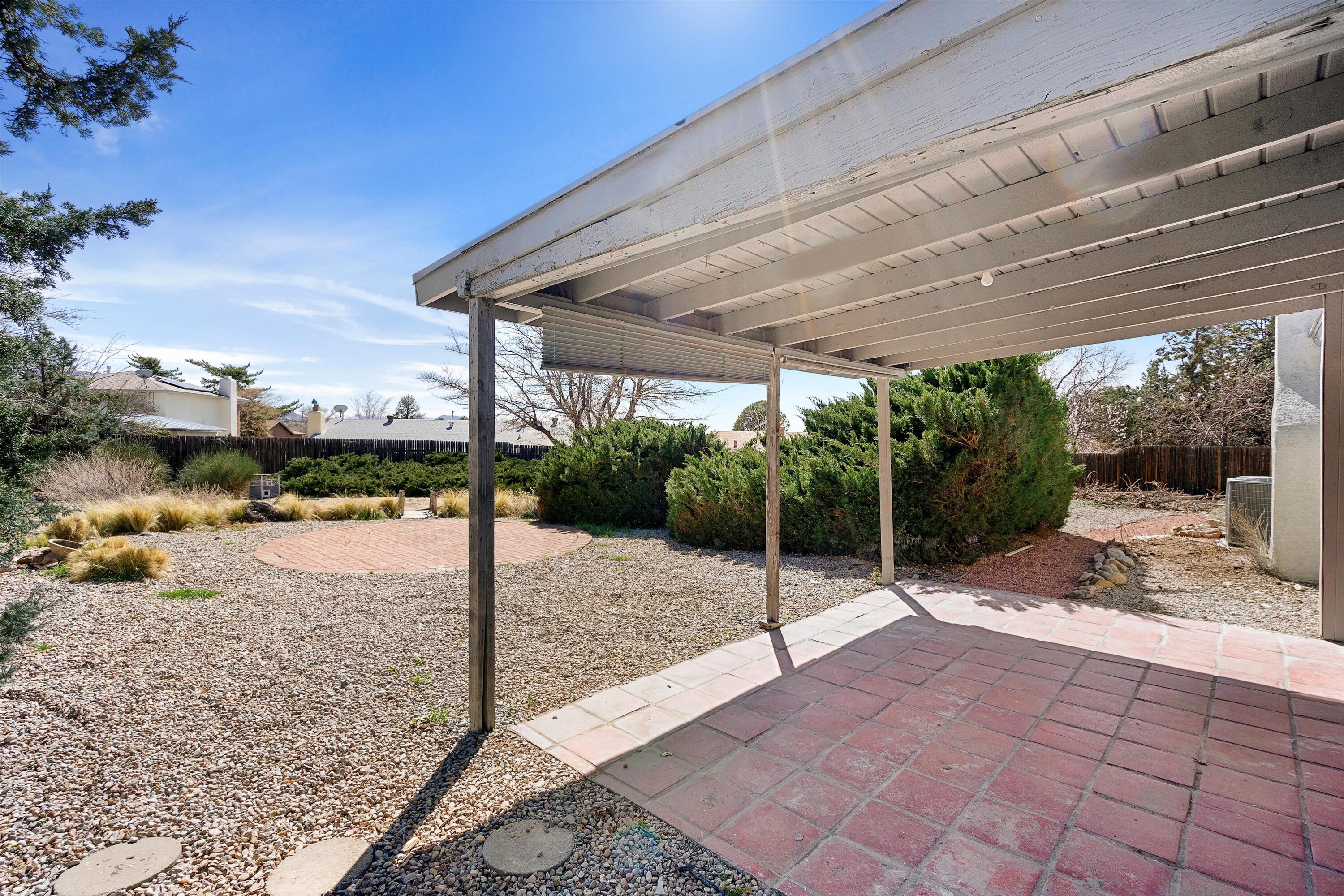 3736 Mount Rainier Drive NE