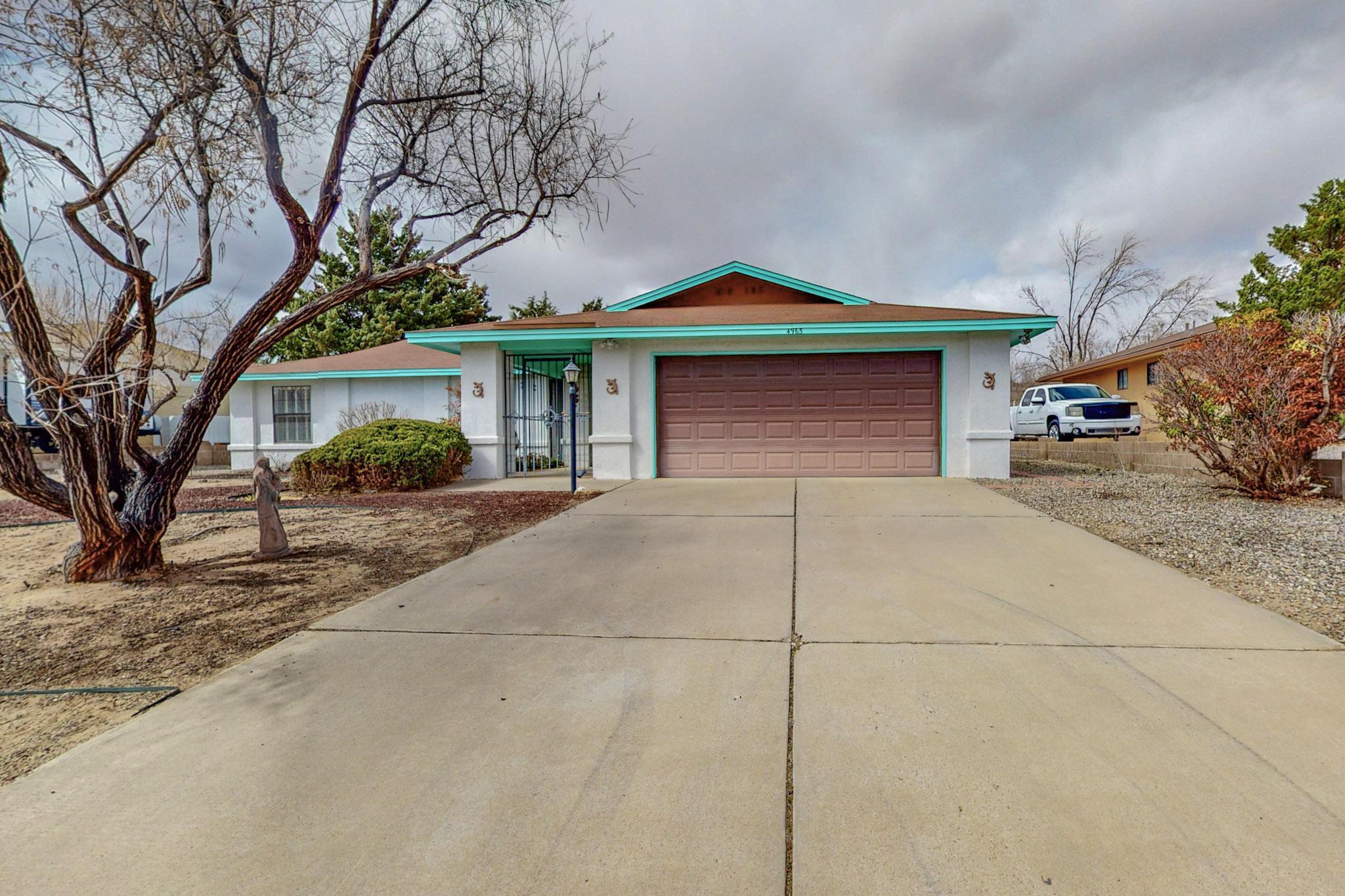 4965 Zirconia Drive NE