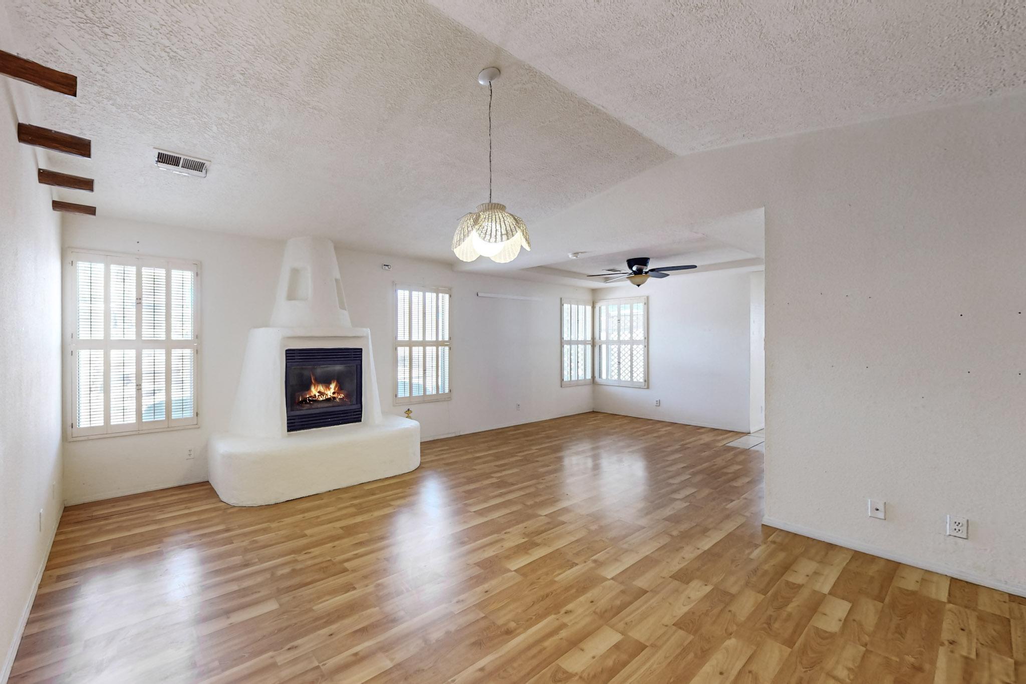4965 Zirconia Drive NE