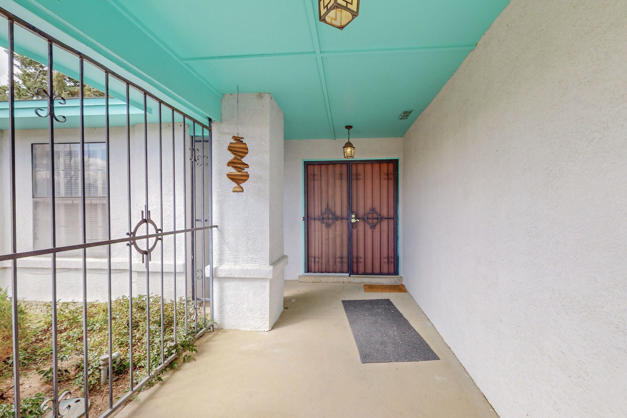 4965 Zirconia Drive NE