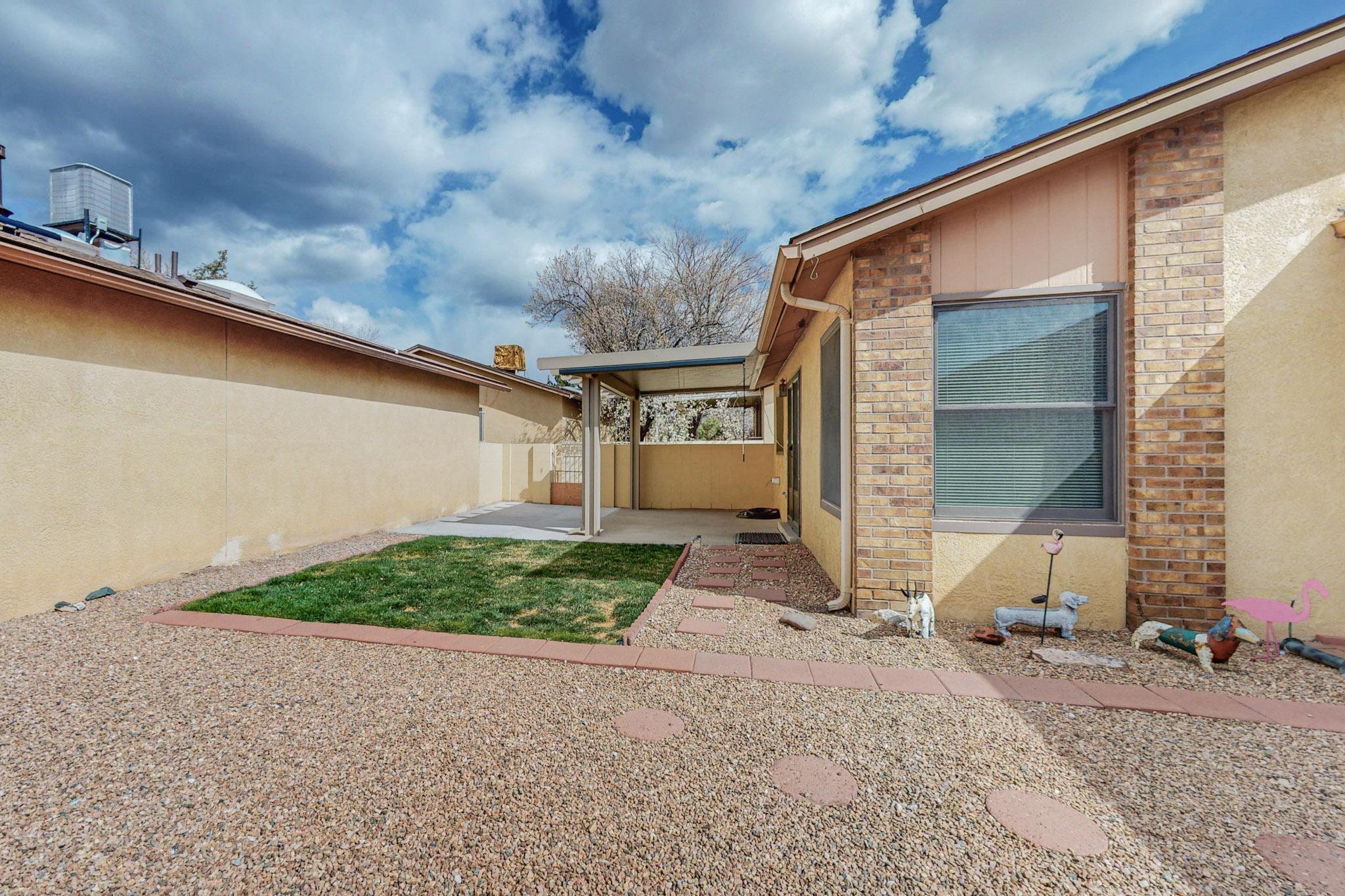 316 Palmer Park Drive NE