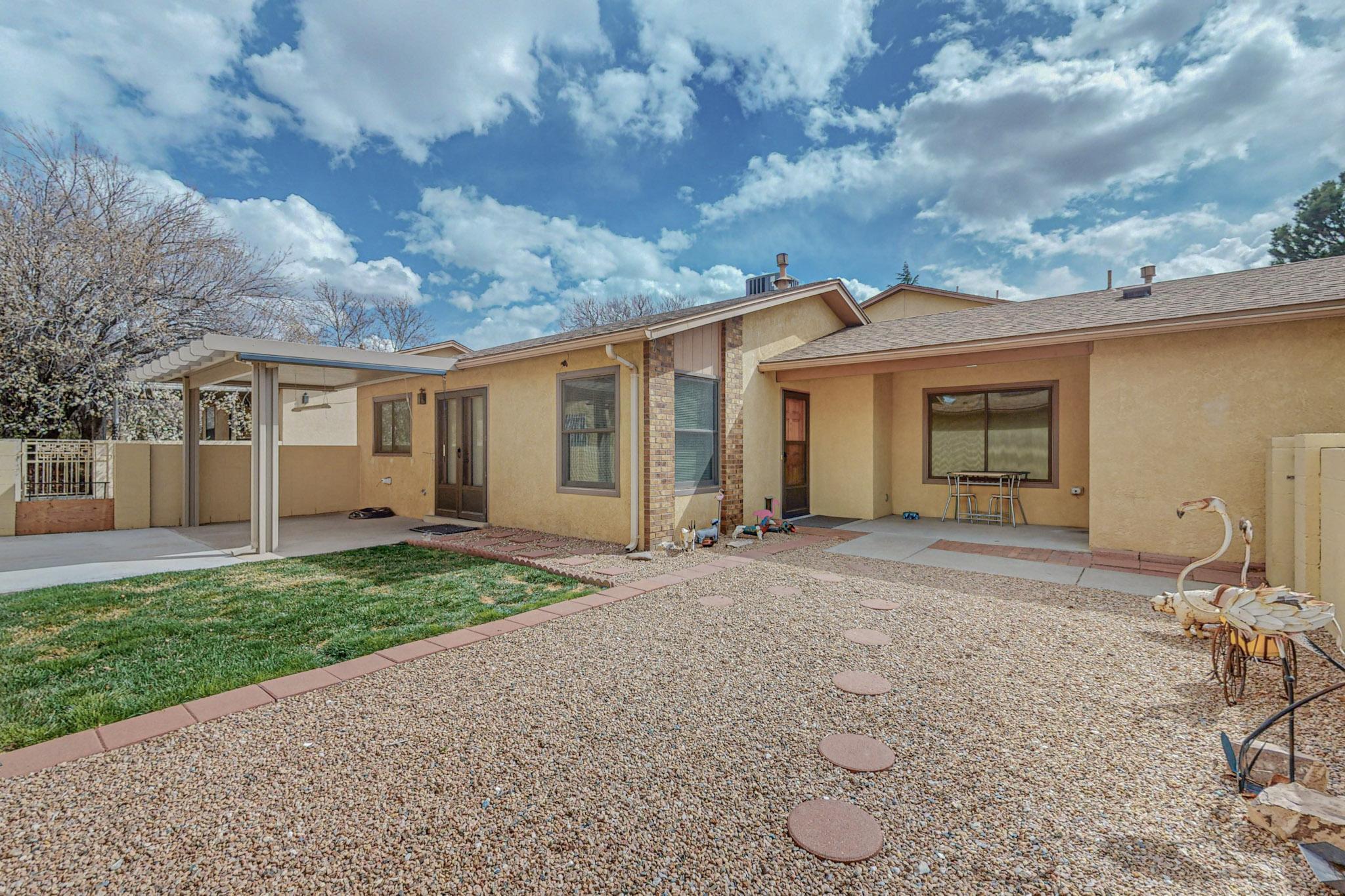 316 Palmer Park Drive NE