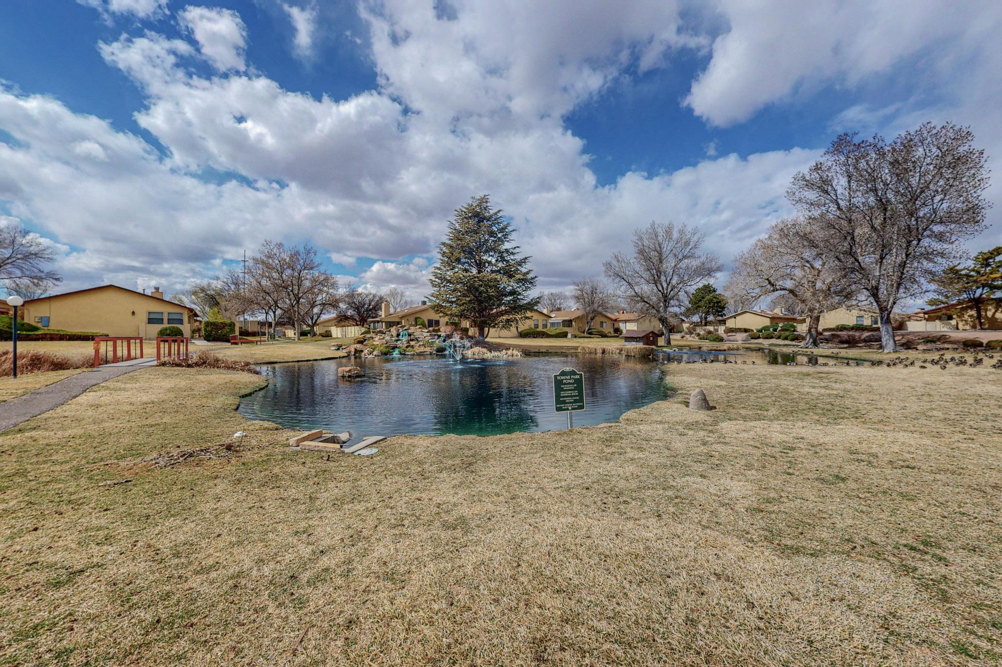 316 Palmer Park Drive NE