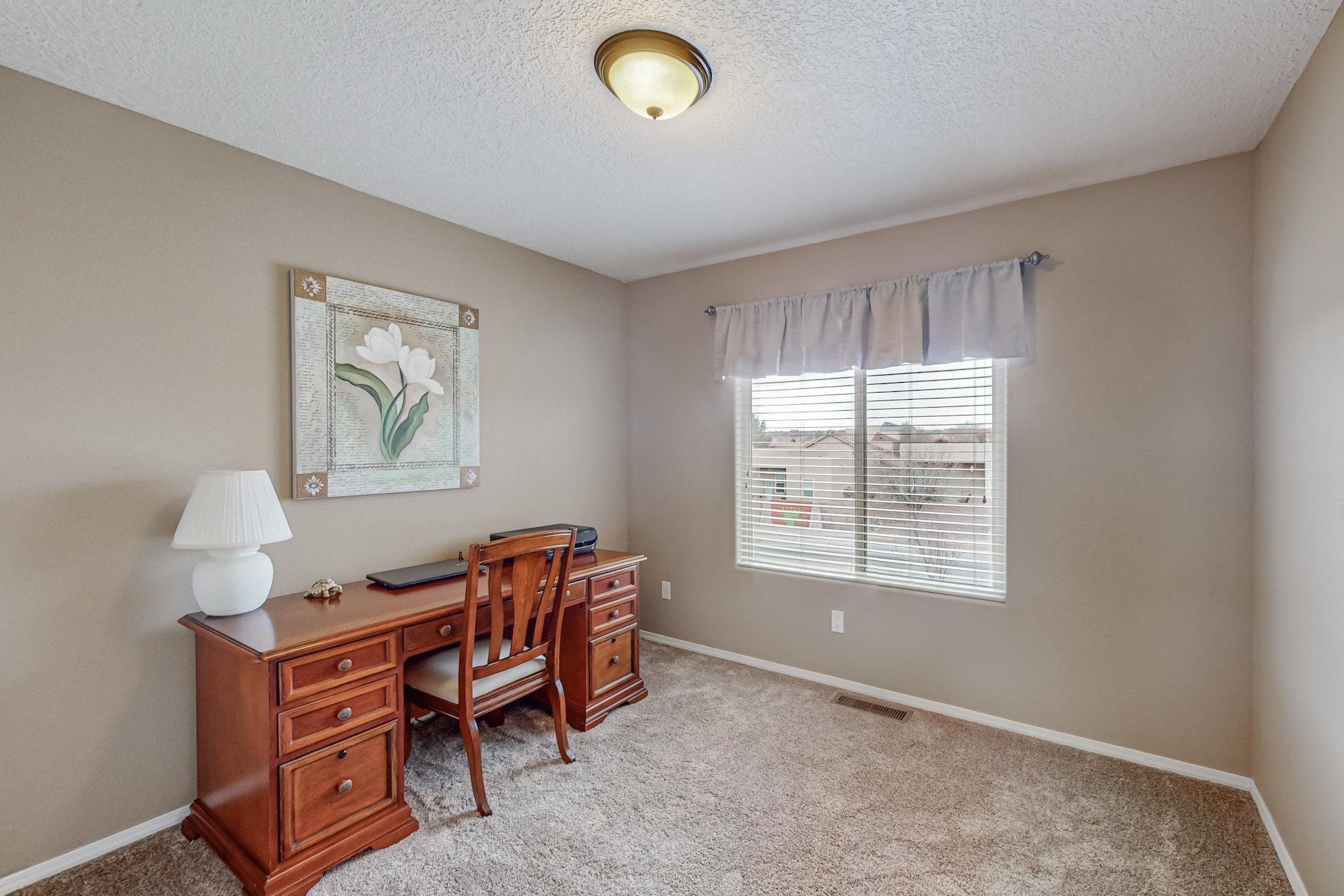 2233 Cortina Loop SE