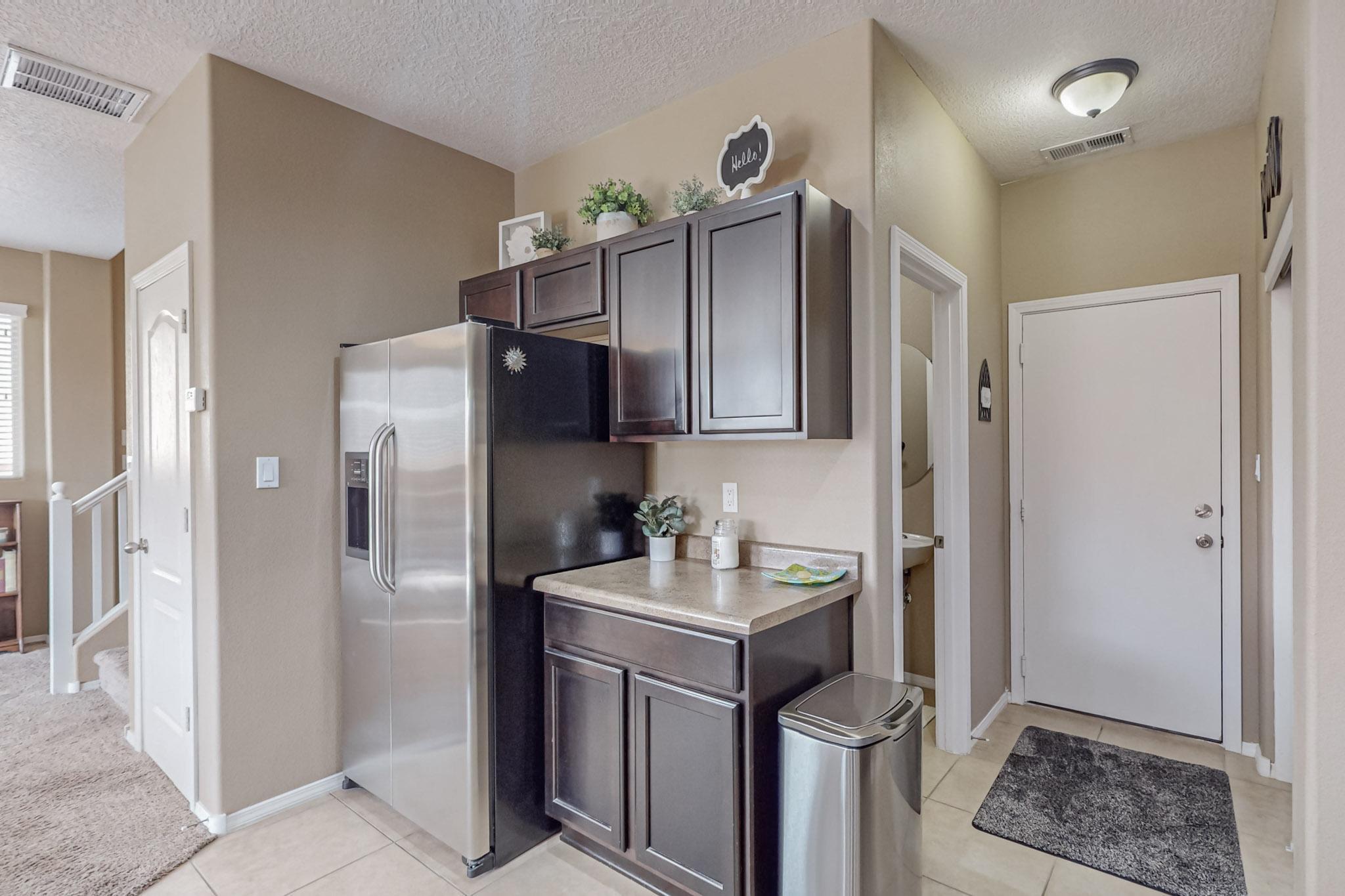2233 Cortina Loop SE