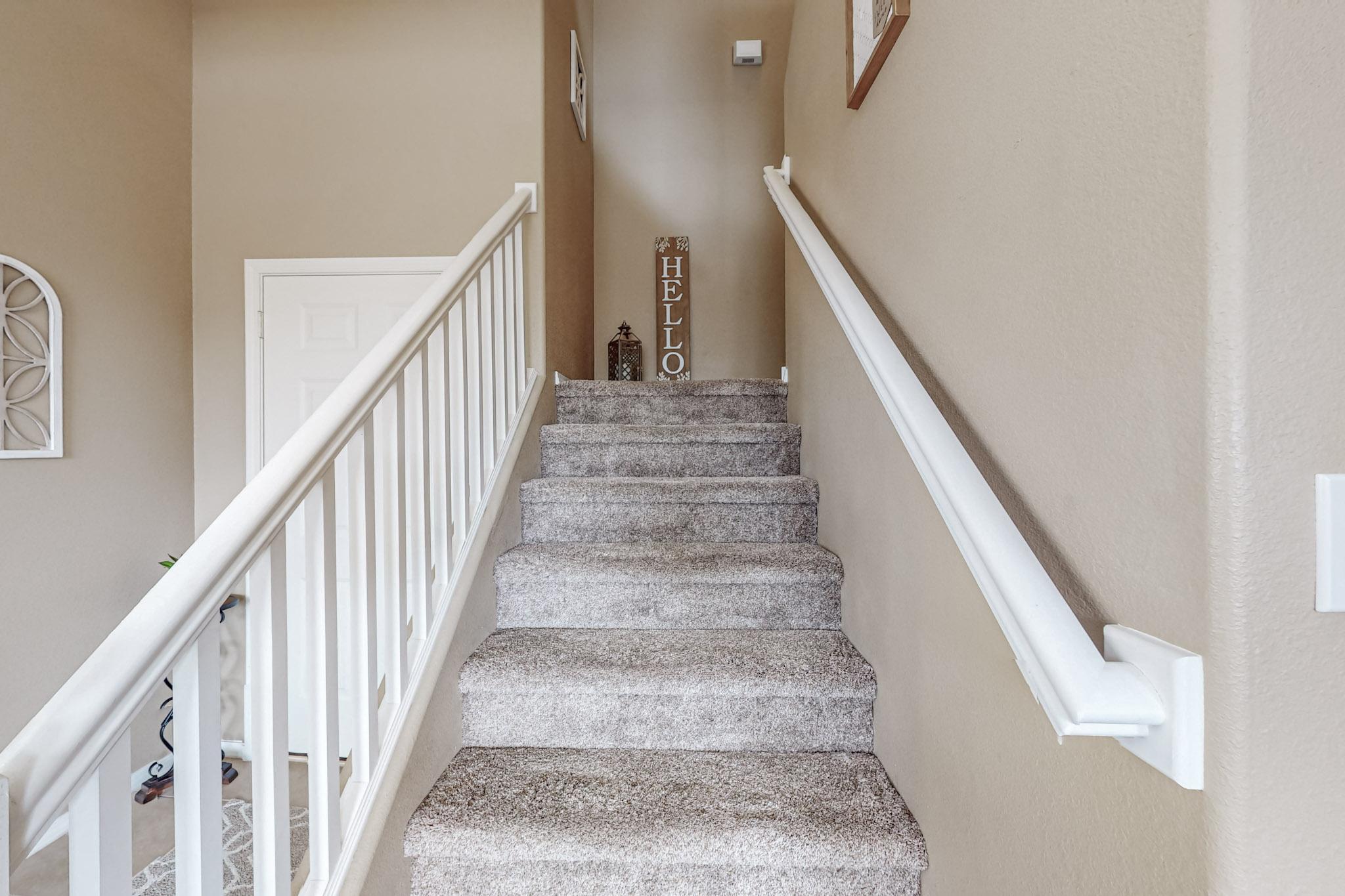 2233 Cortina Loop SE