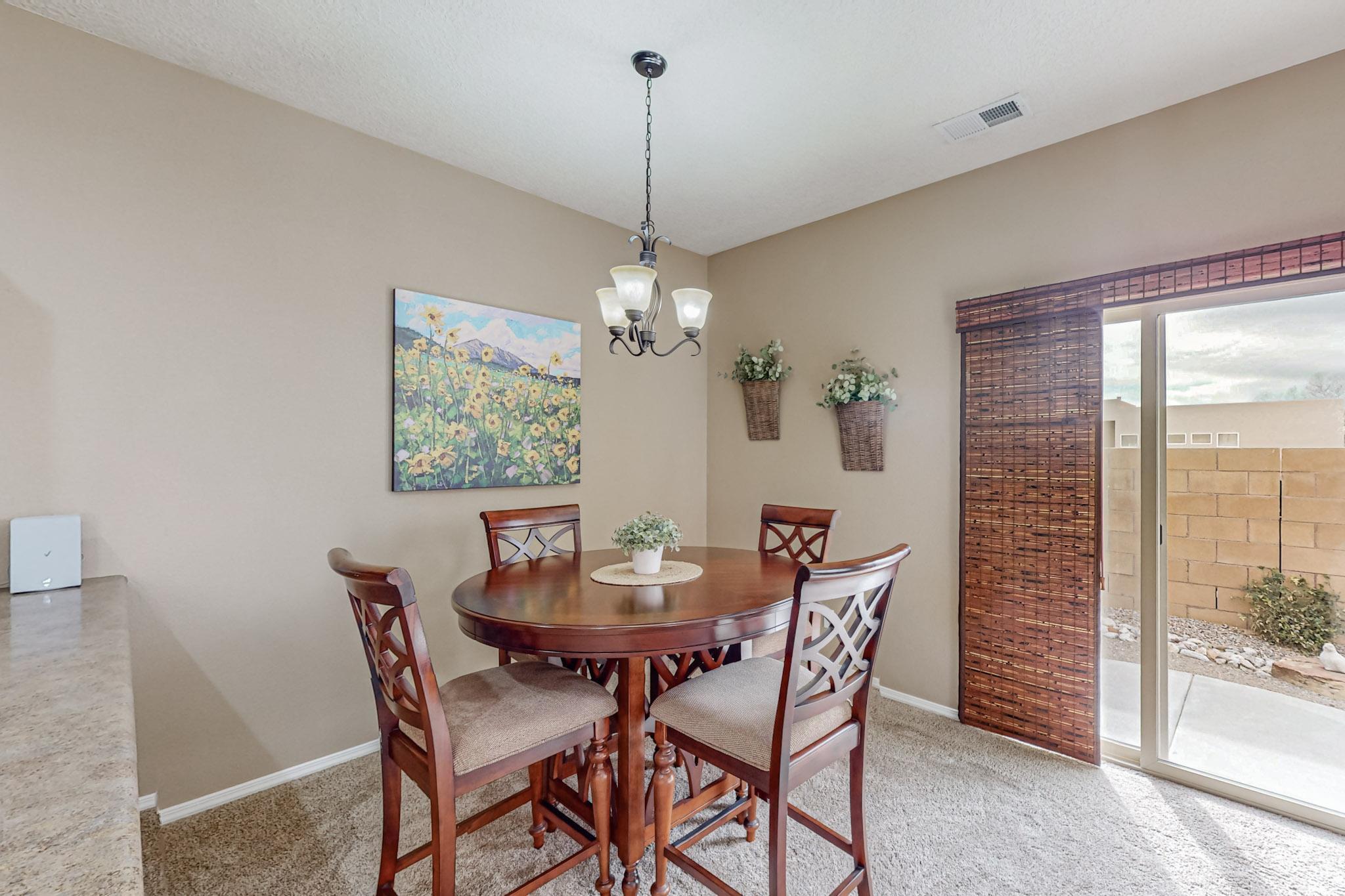 2233 Cortina Loop SE