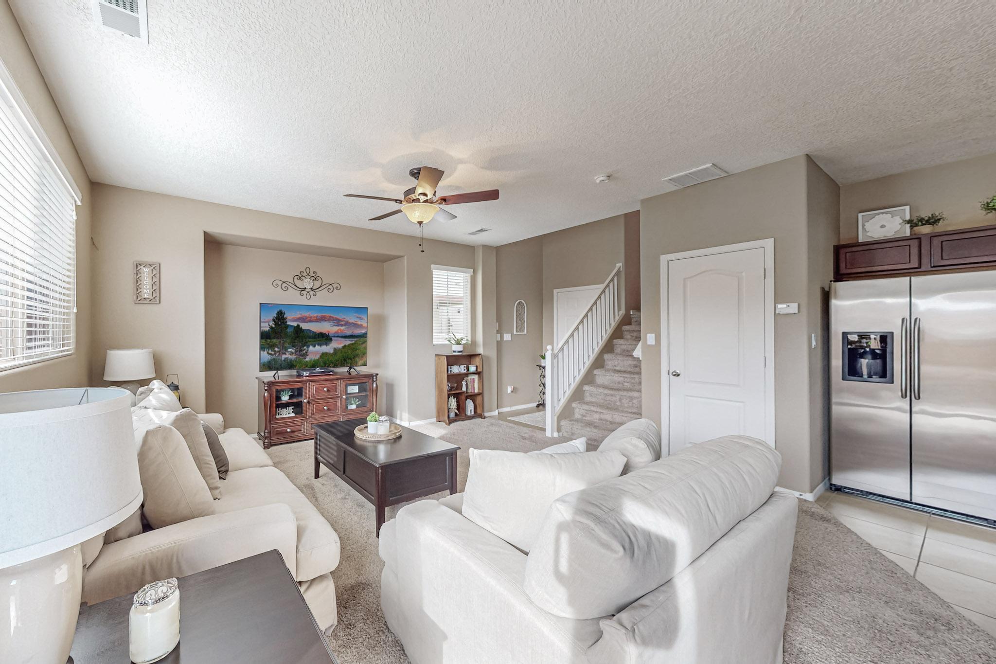 2233 Cortina Loop SE