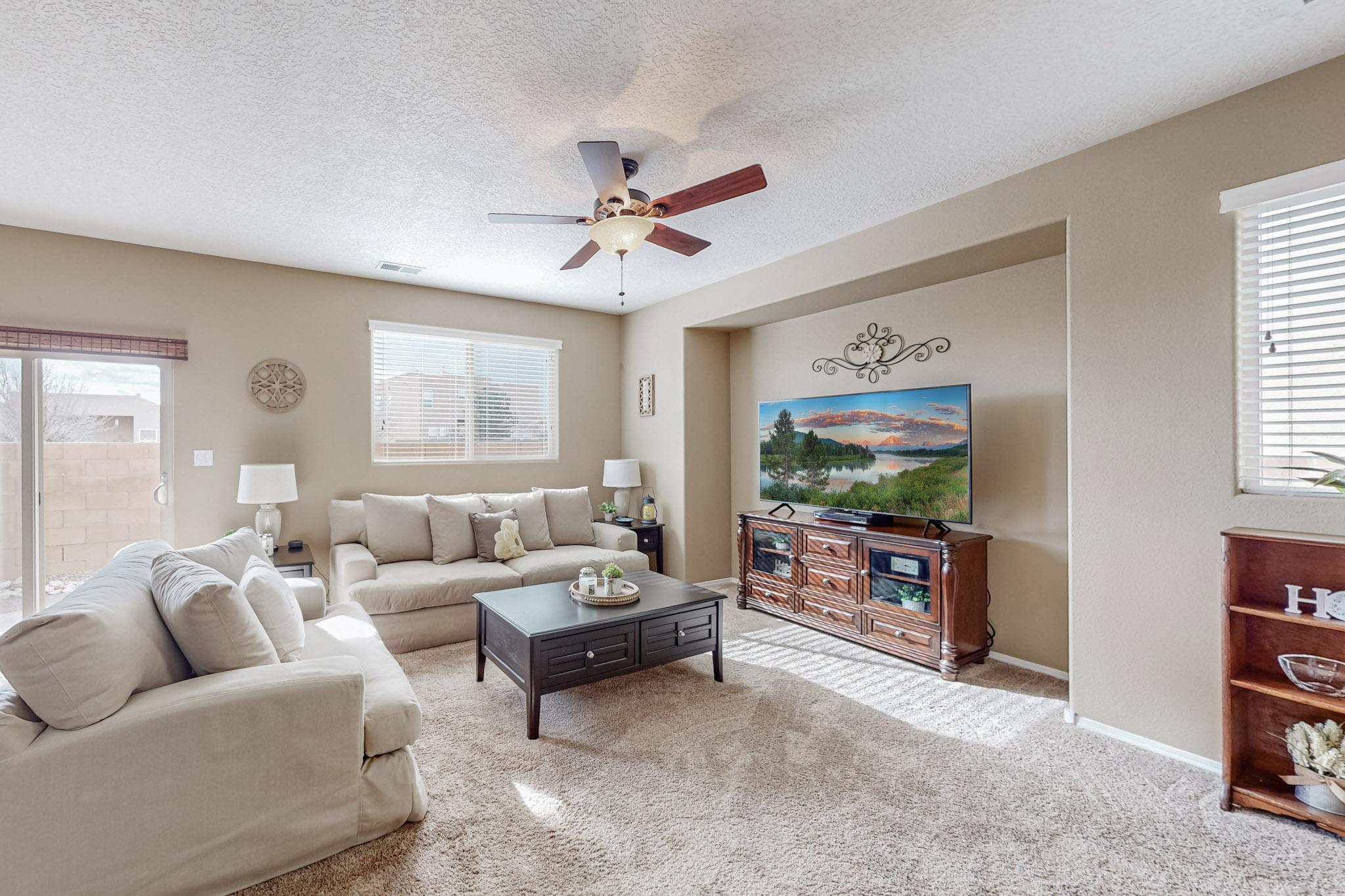 2233 Cortina Loop SE