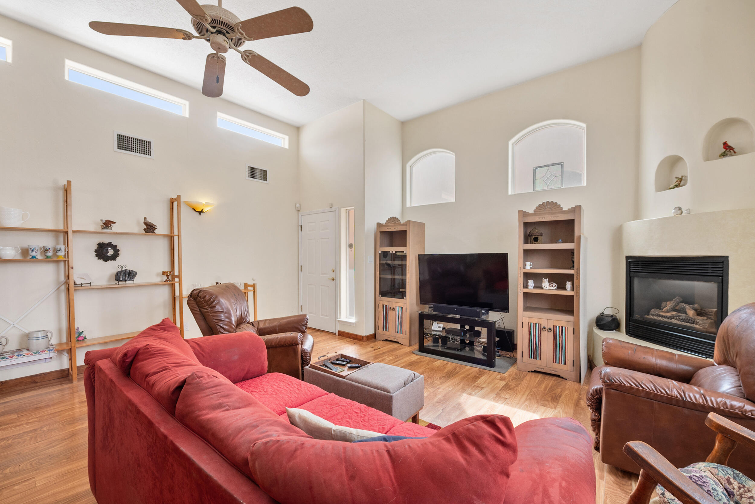 119 Tierra Del Sol Loop