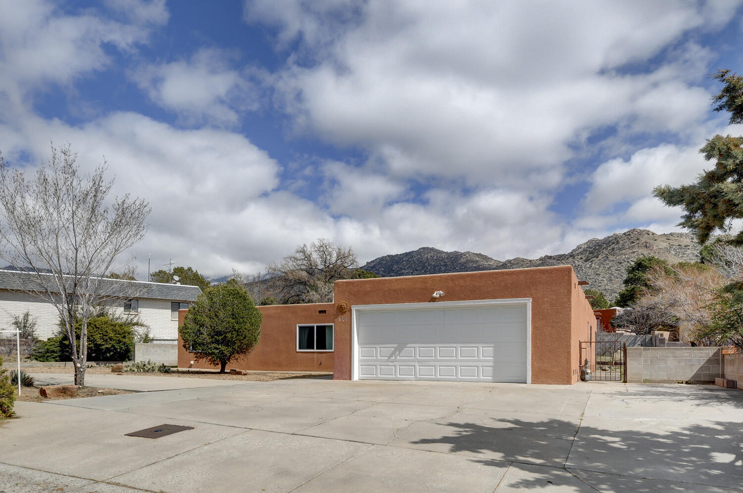 720 Mark Drive NE