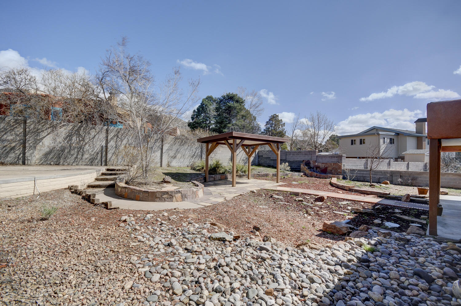 720 Mark Drive NE