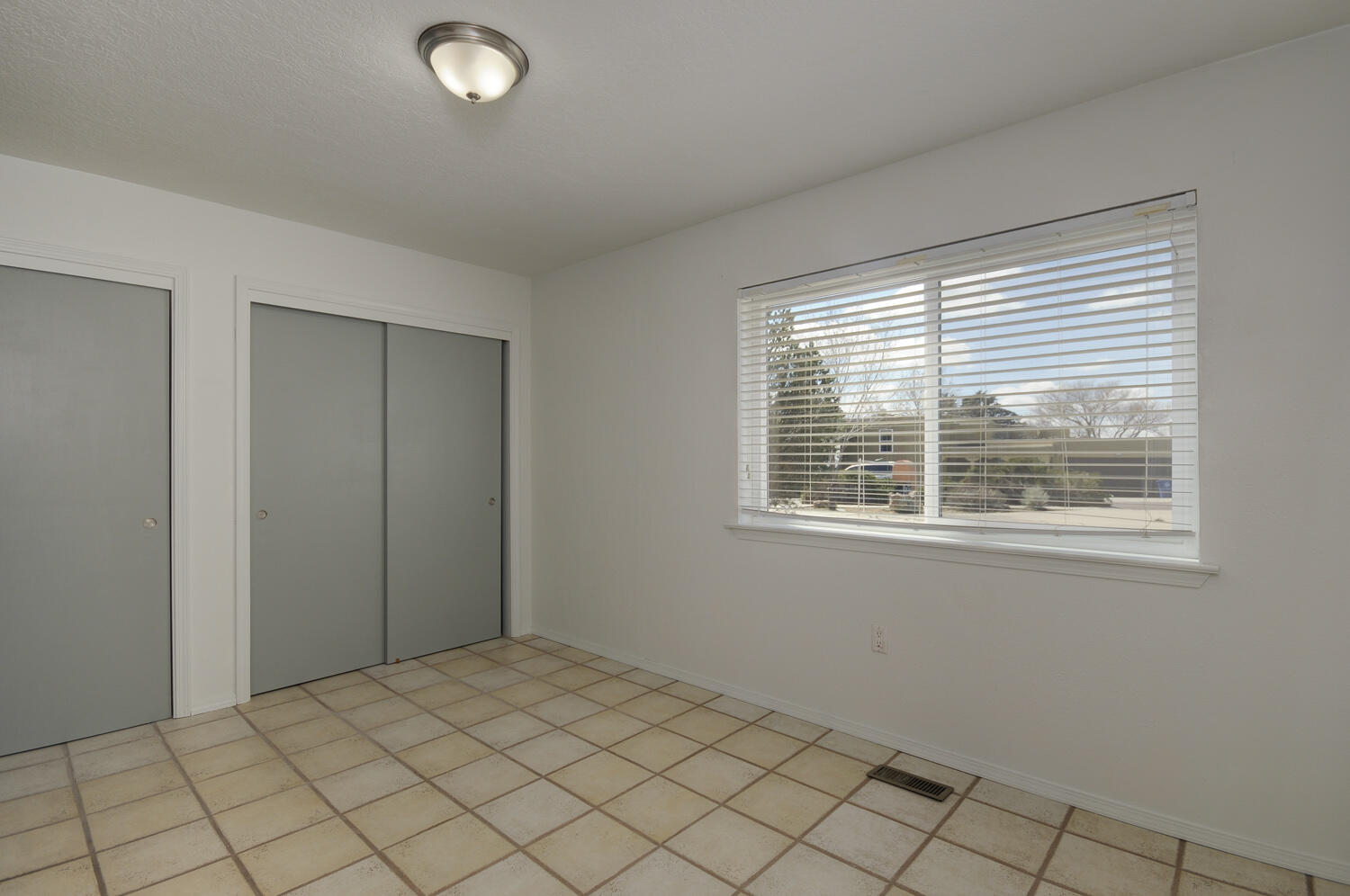 720 Mark Drive NE