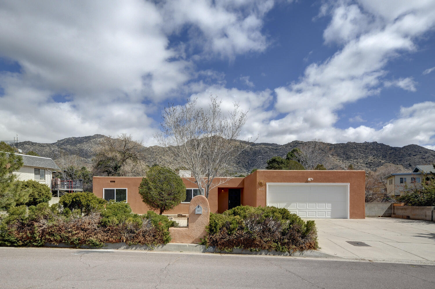 720 Mark Drive NE