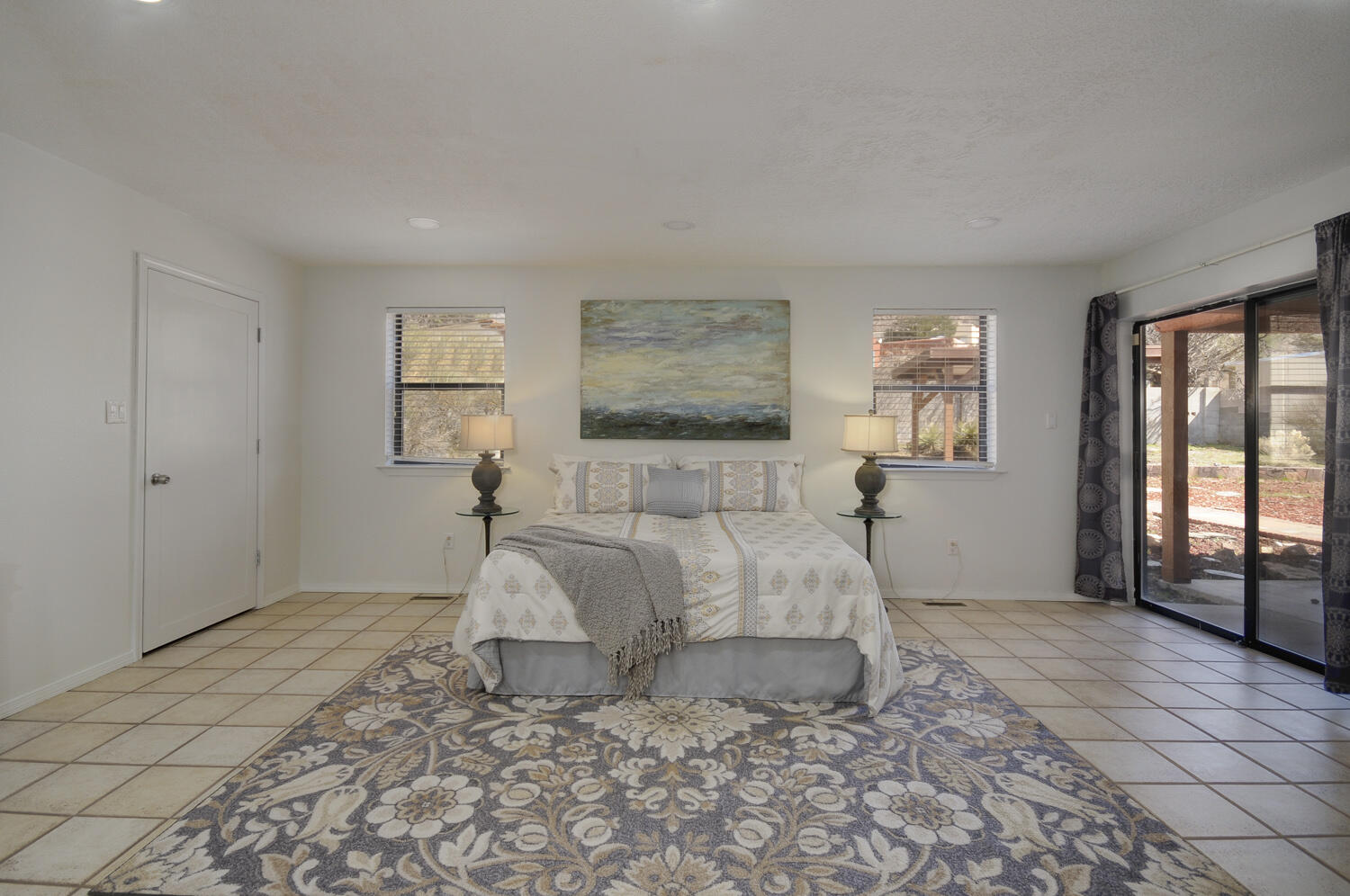 720 Mark Drive NE