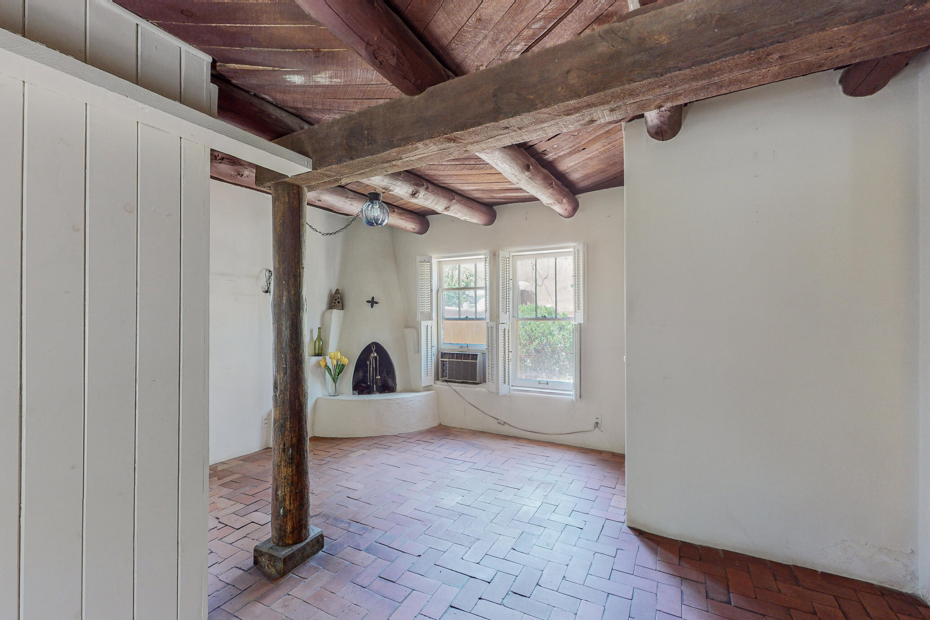 5949 Guadalupe Trail NW