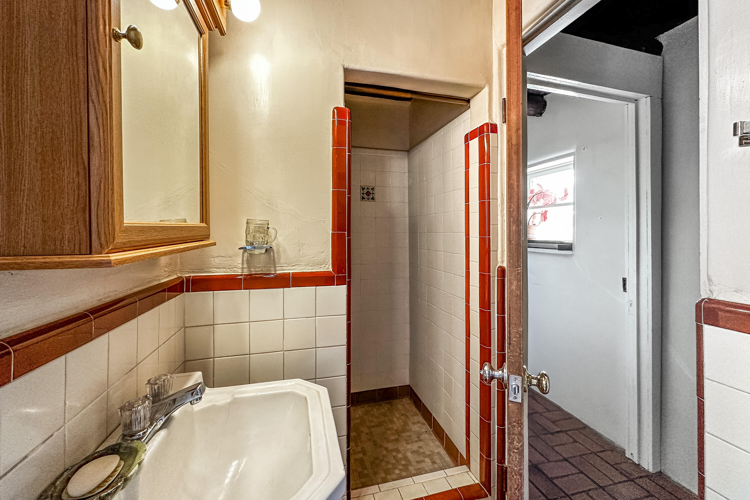 5949 Guadalupe Trail NW