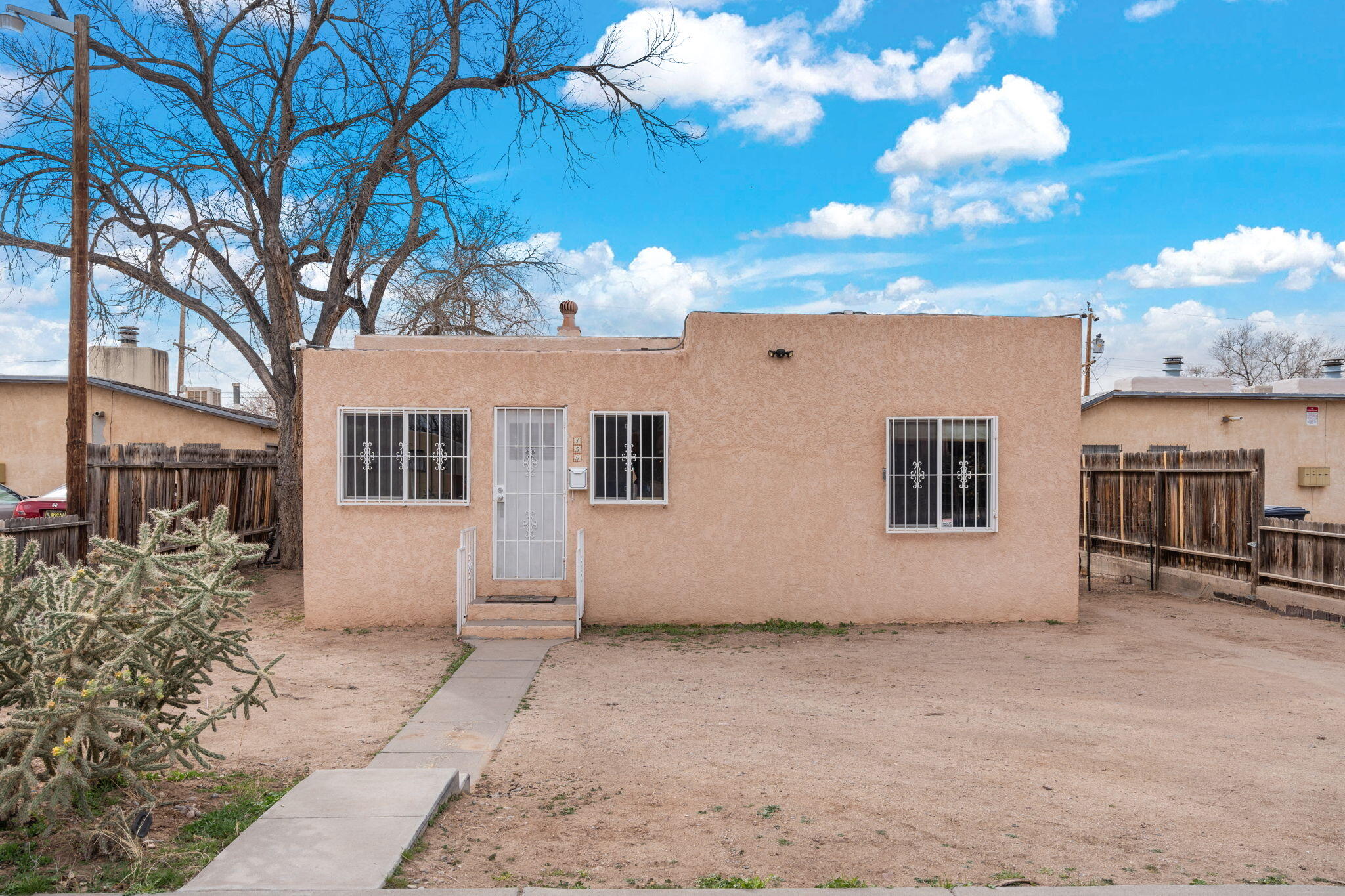 155 Mesilla Street NE
