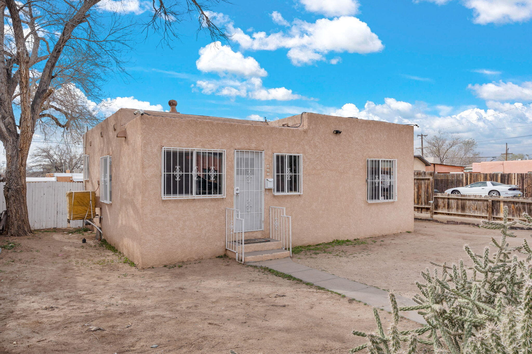 155 Mesilla Street NE