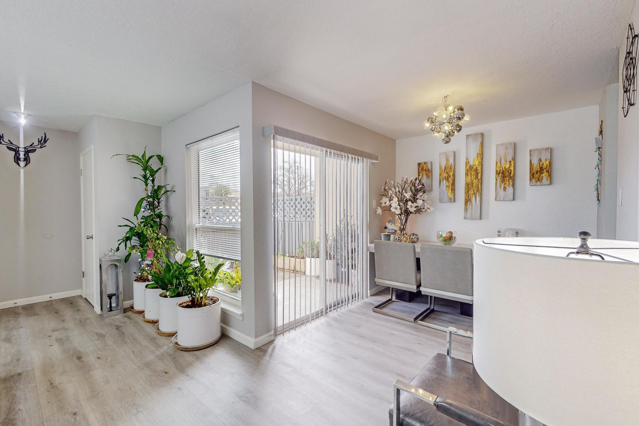 4601 Carlisle Boulevard NE D13