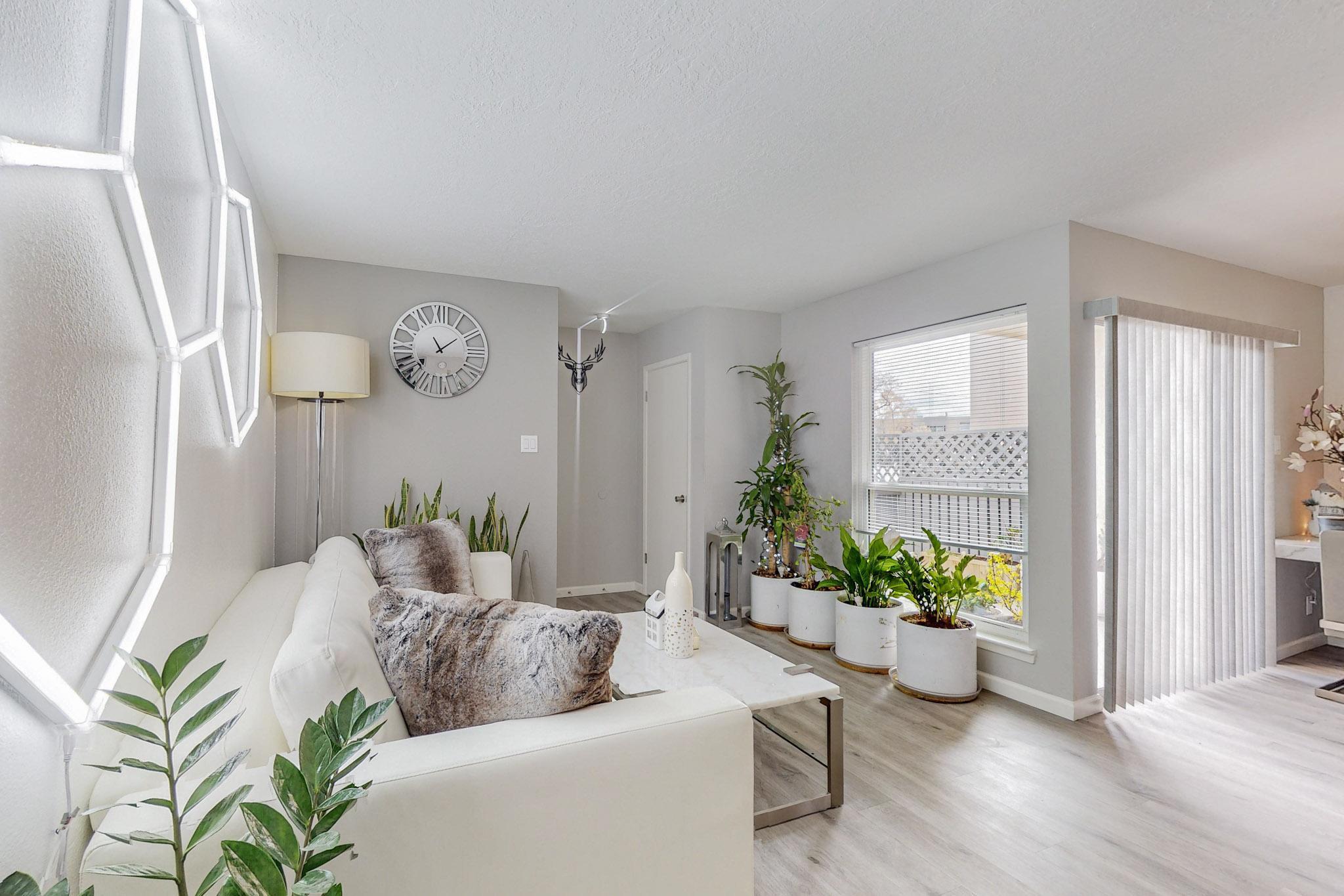 4601 Carlisle Boulevard NE D13