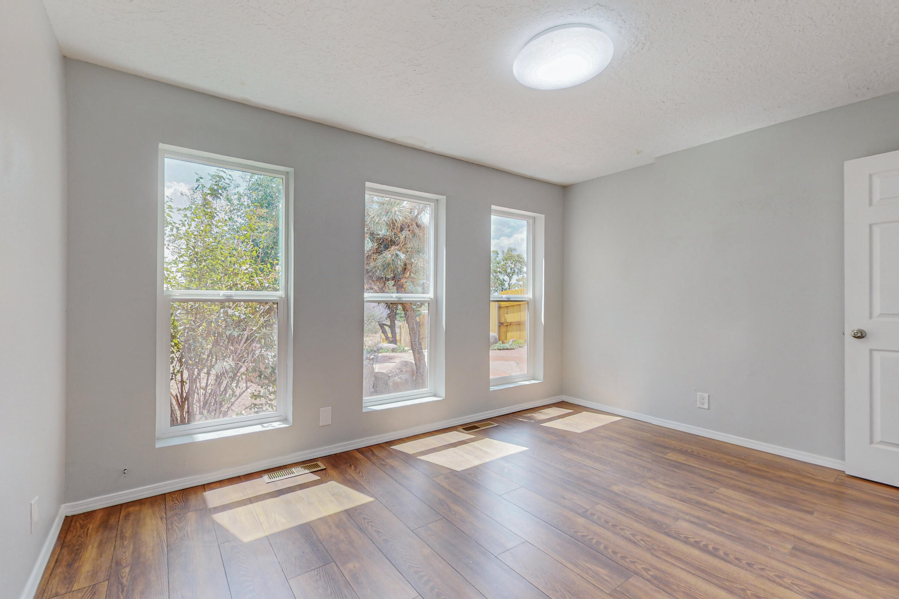 760 Tramway Lane NE 3