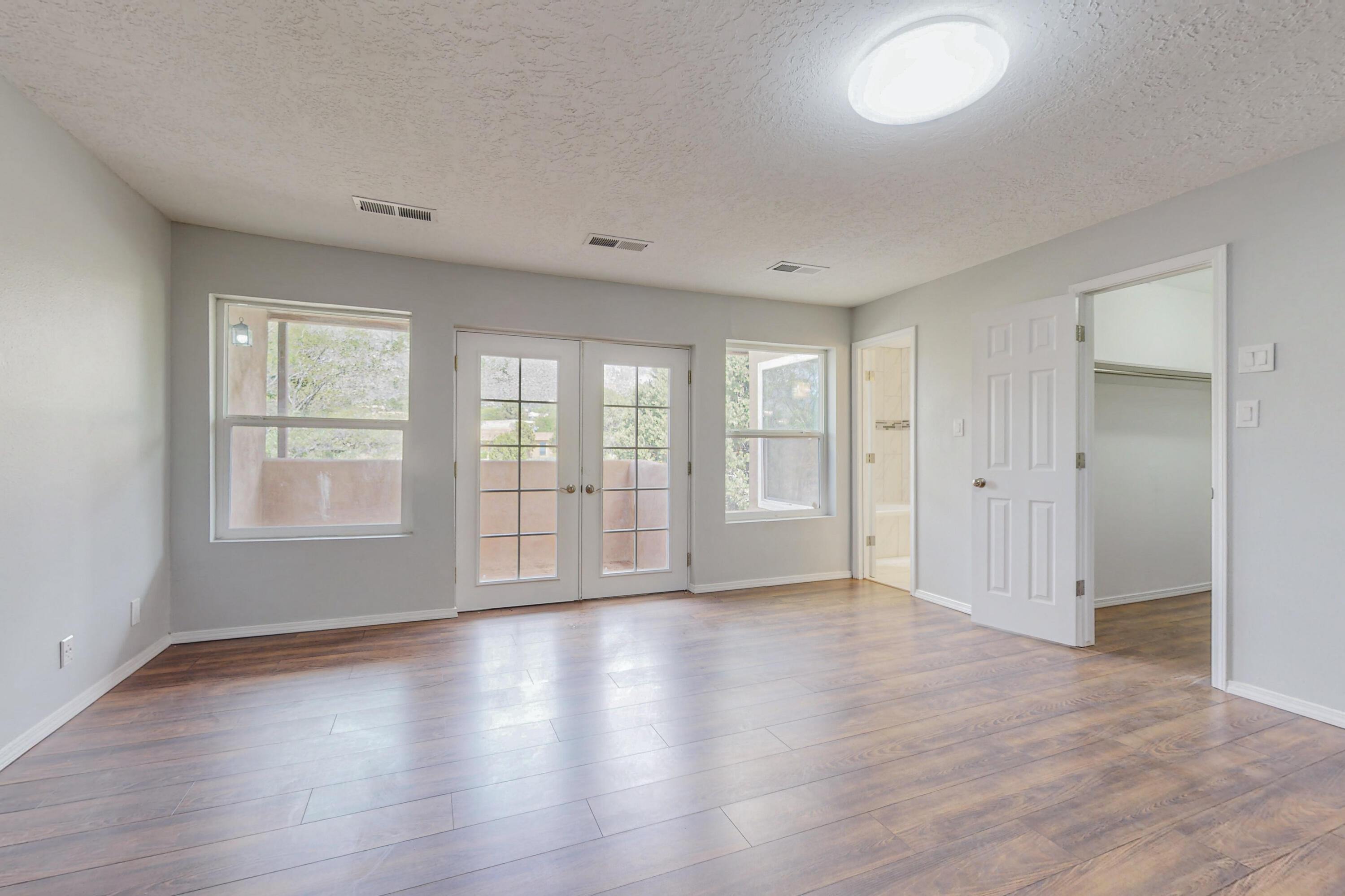 760 Tramway Lane NE 3