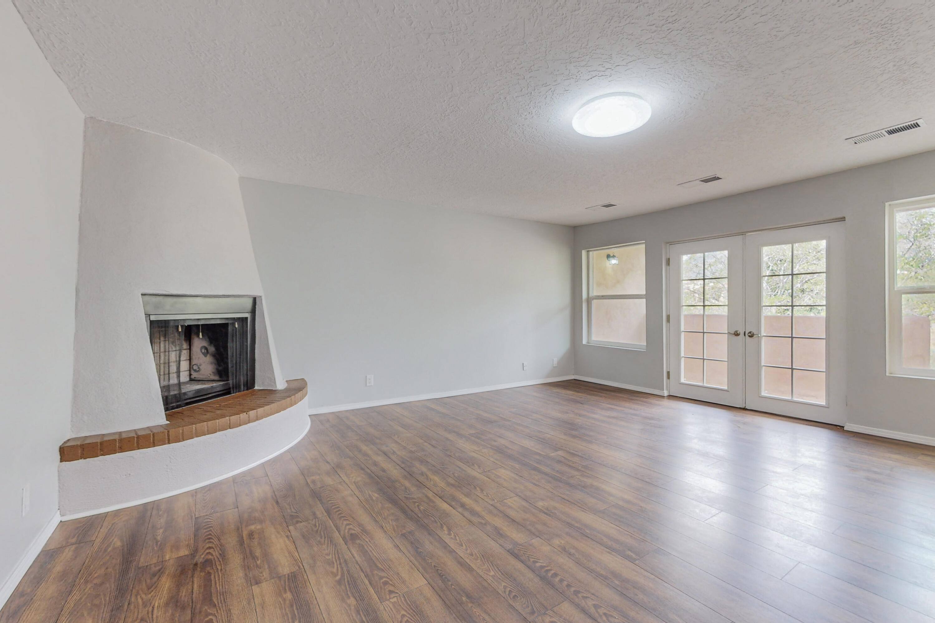 760 Tramway Lane NE 3