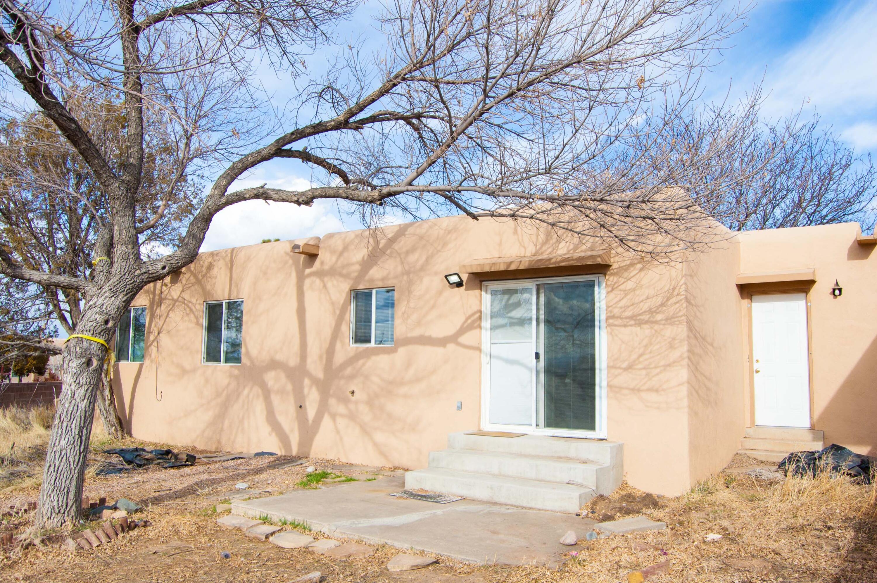 2414 Calle Zaguan