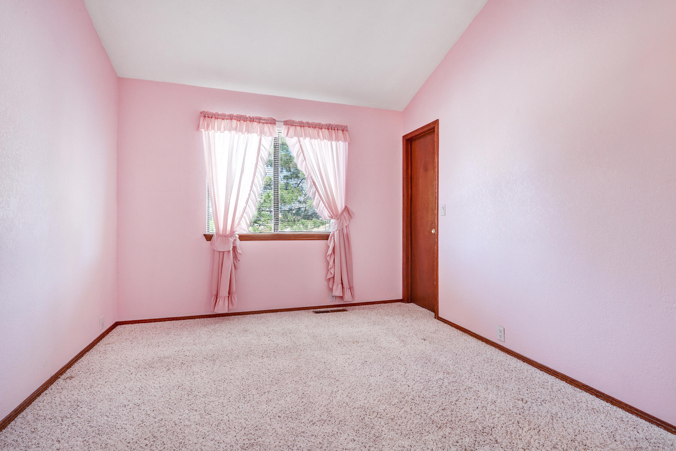 10709 Towne Park Drive NE
