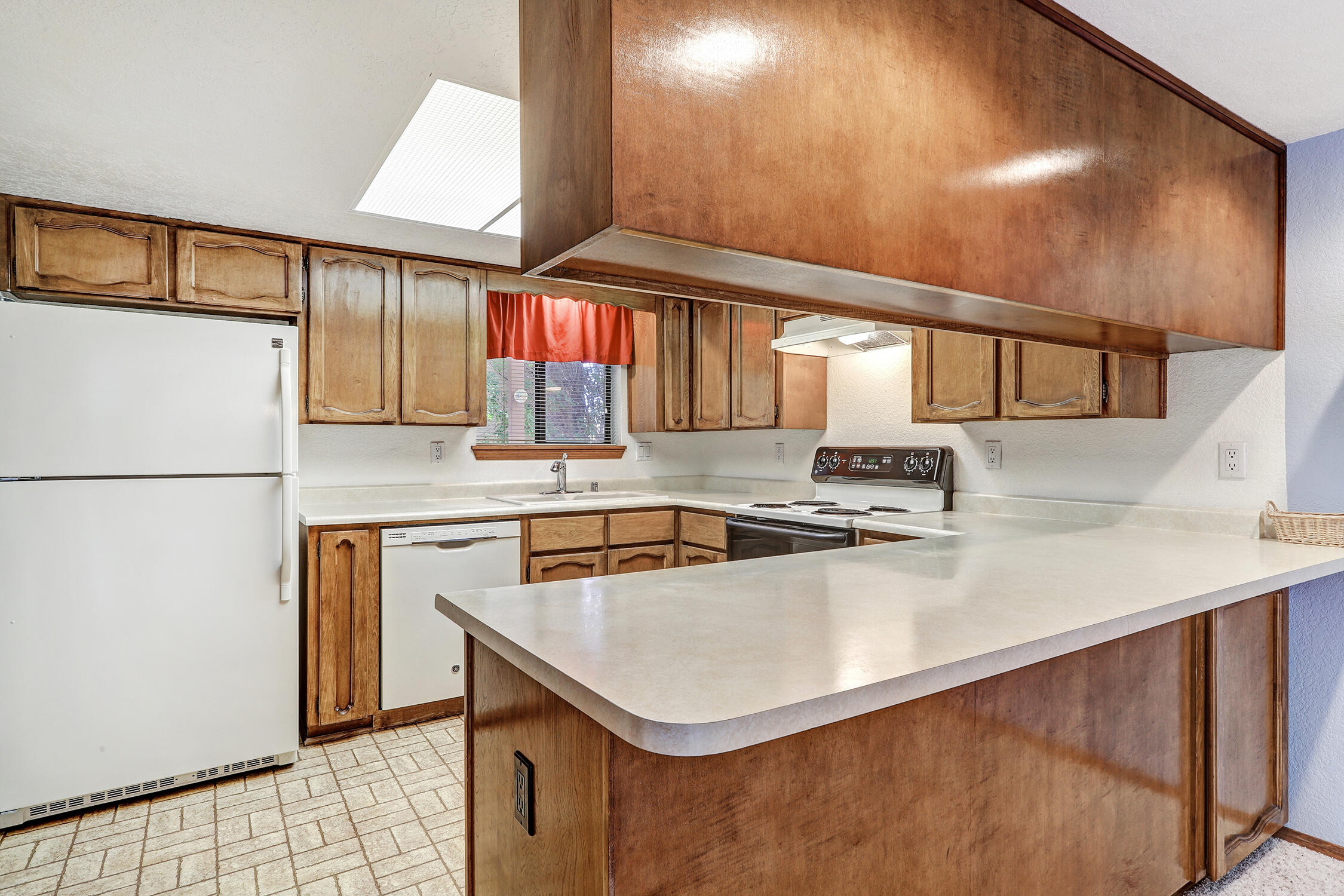 10709 Towne Park Drive NE