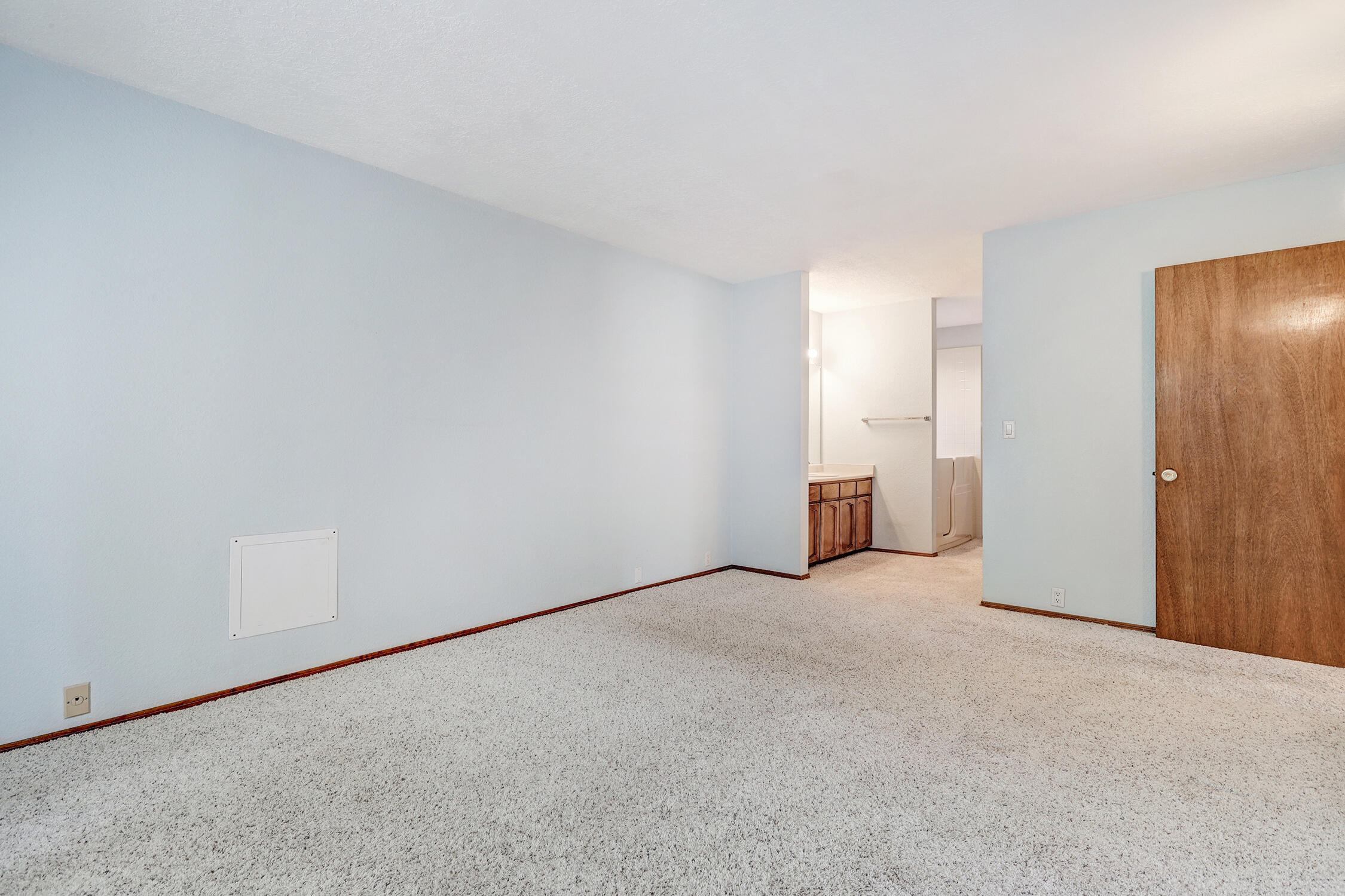 10709 Towne Park Drive NE