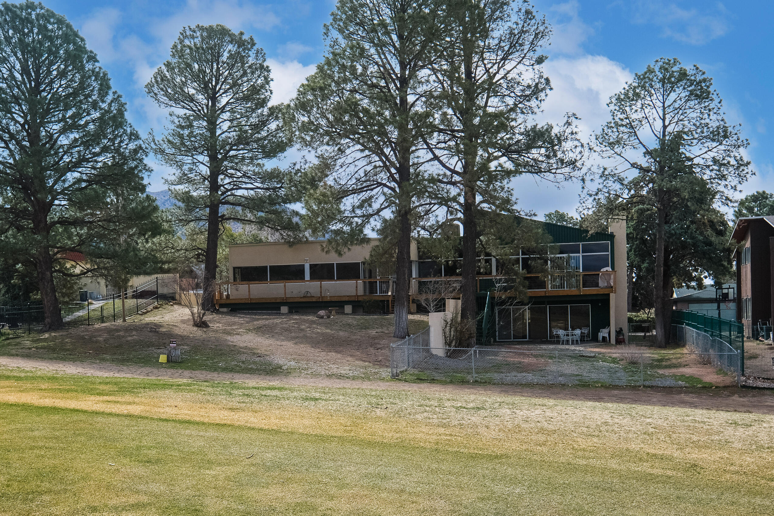 1309 Cuatro Cerros Trail SE
