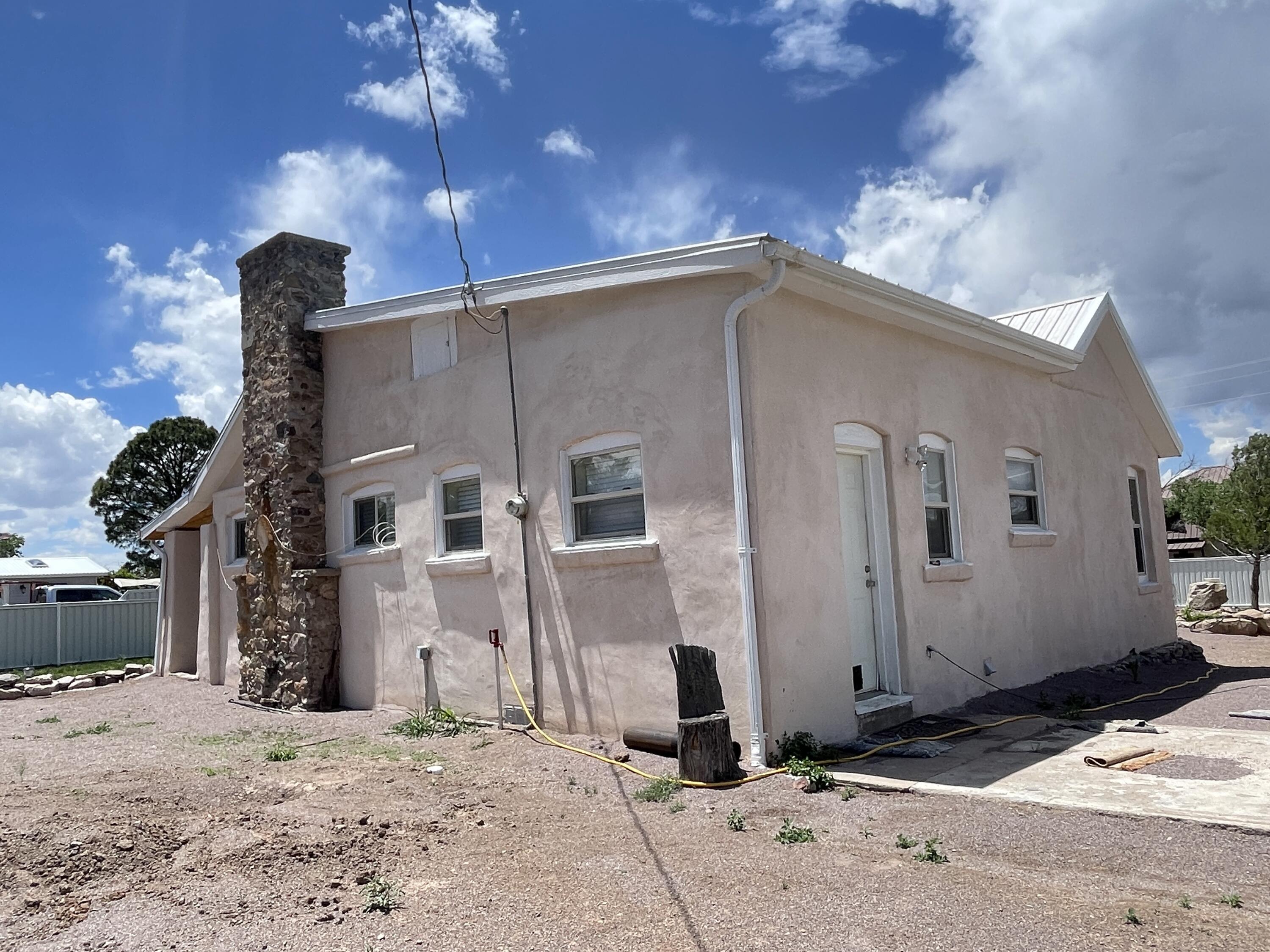 103 S Chestnut