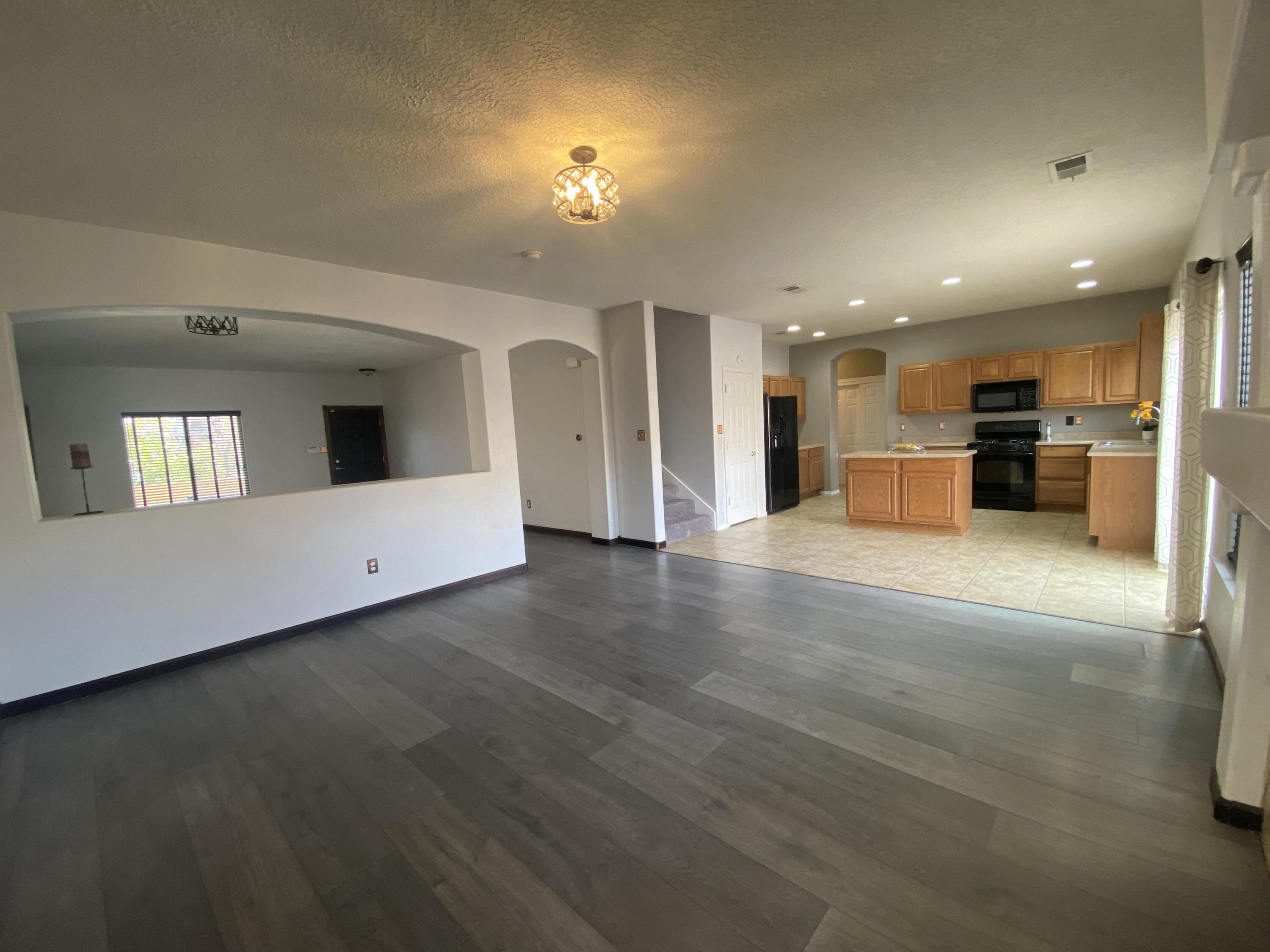 980 Alegria Court NW