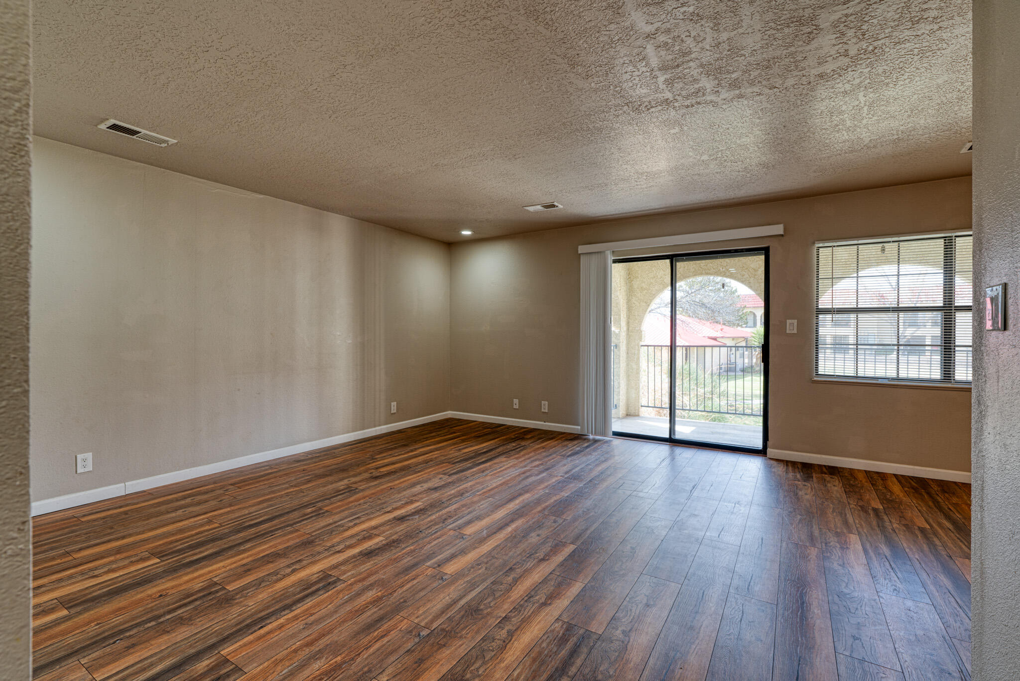 811 Country Club Drive SE 2c