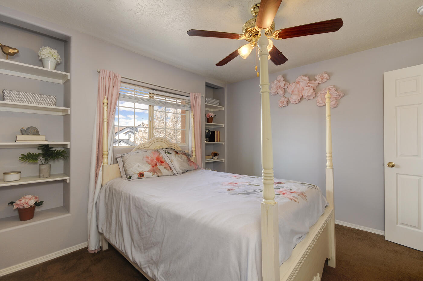 468 Wesley Court SW