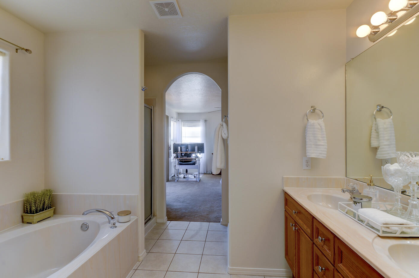 468 Wesley Court SW