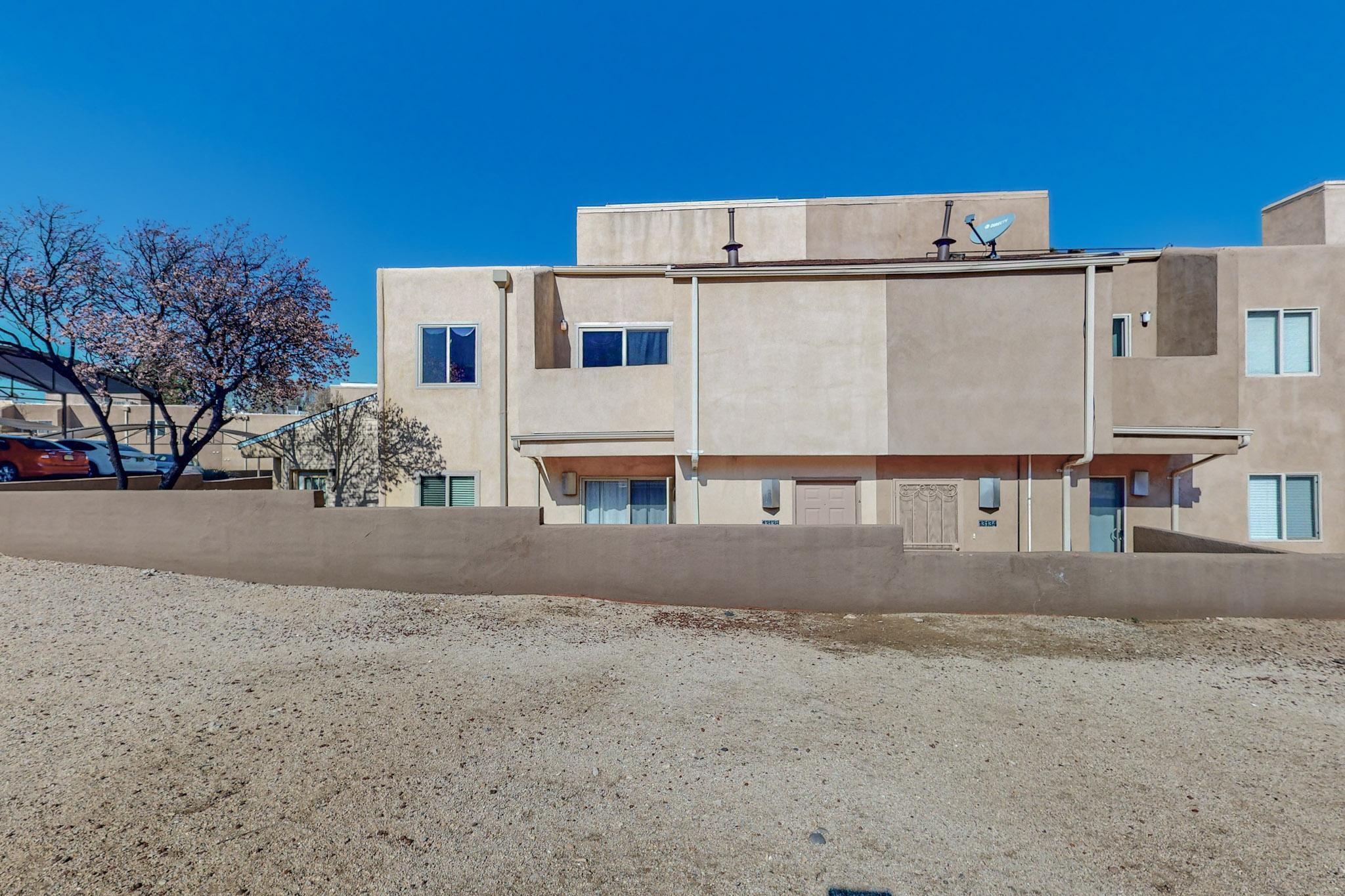 13138 Candelaria Road NE