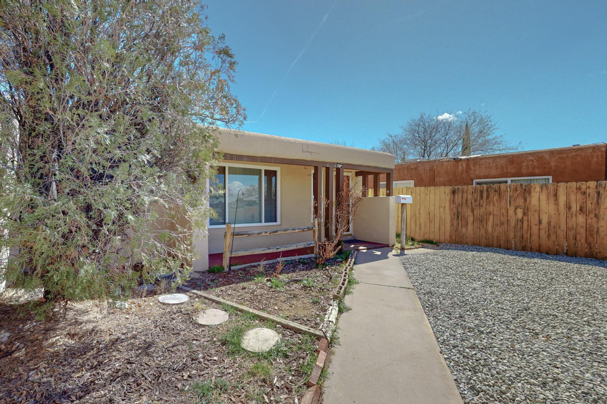 1900 Dakota Street NE