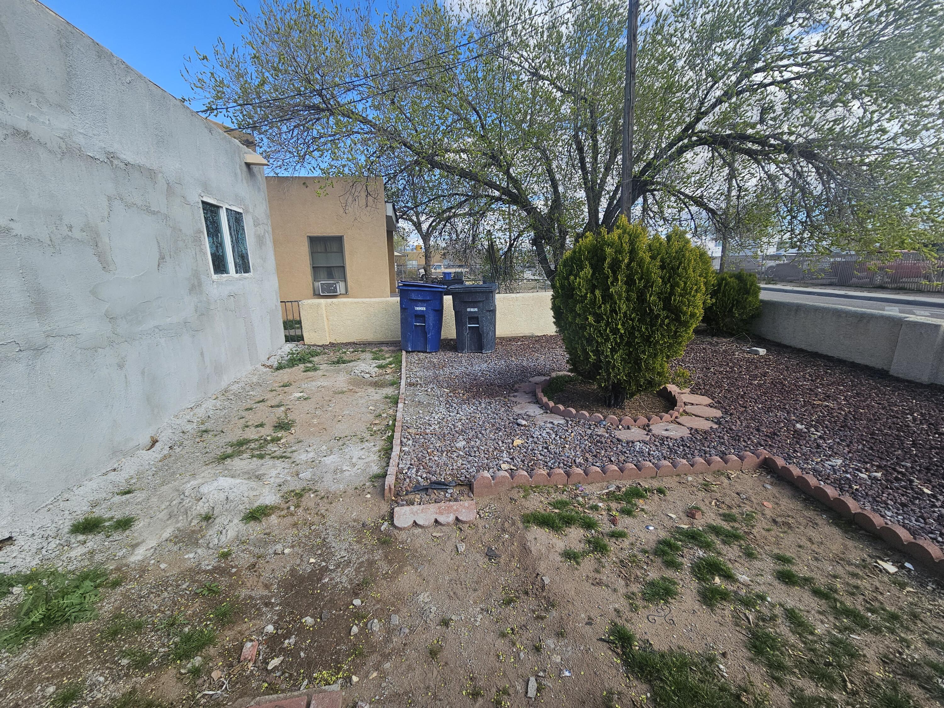 513 Veranda Road NW