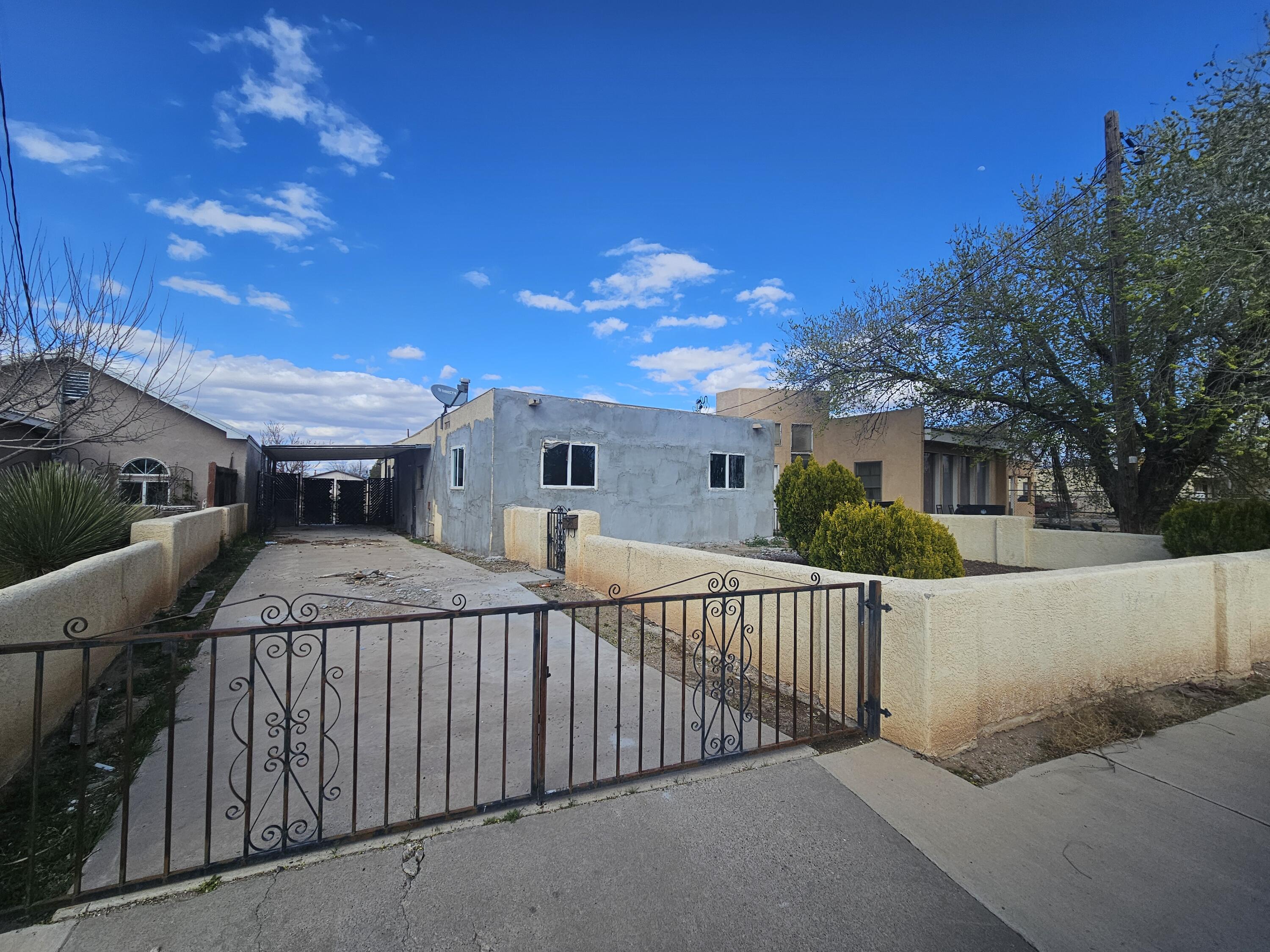 513 Veranda Road NW