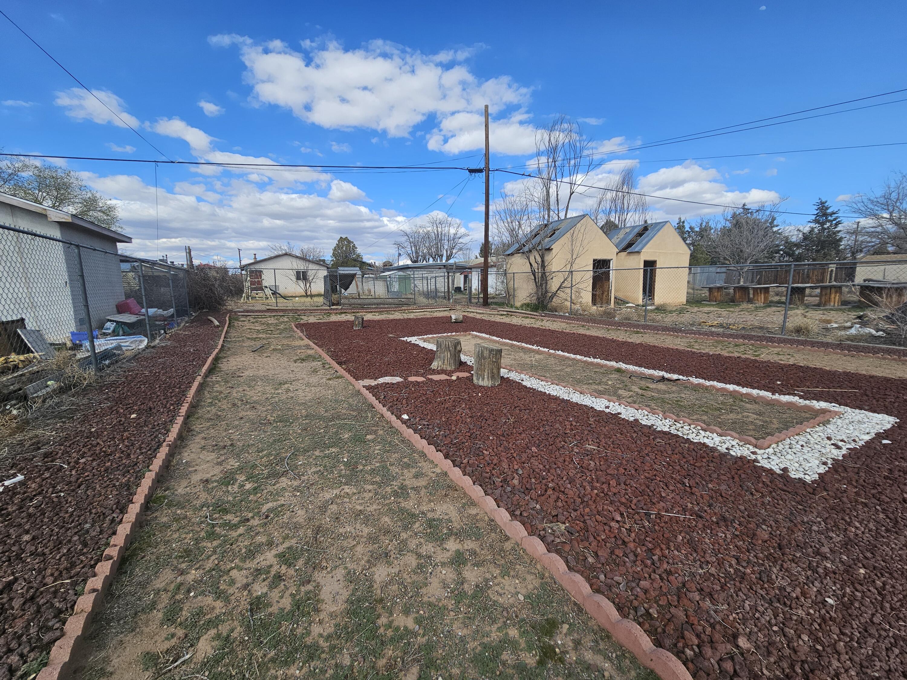 513 Veranda Road NW