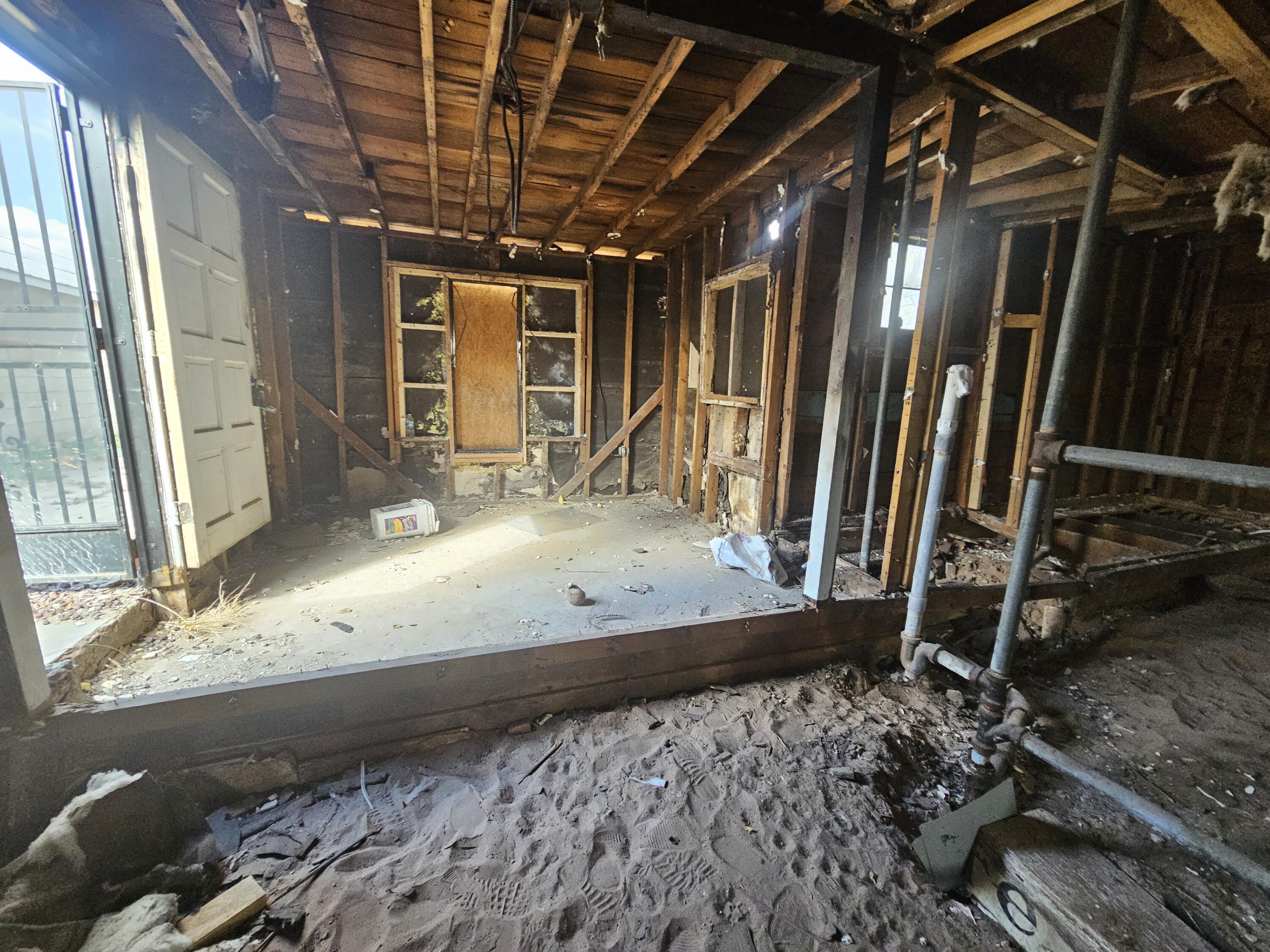 513 Veranda Road NW