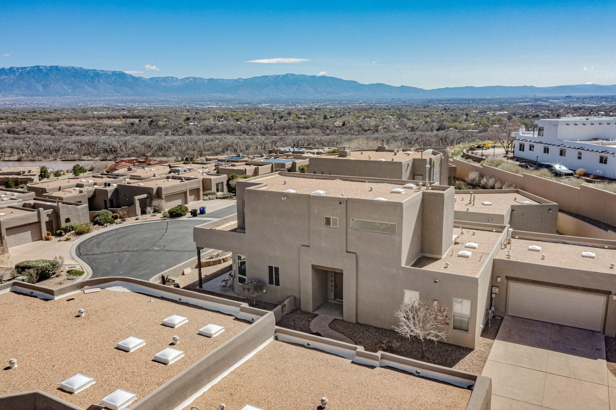 3809 Oxbow Village Lane NW