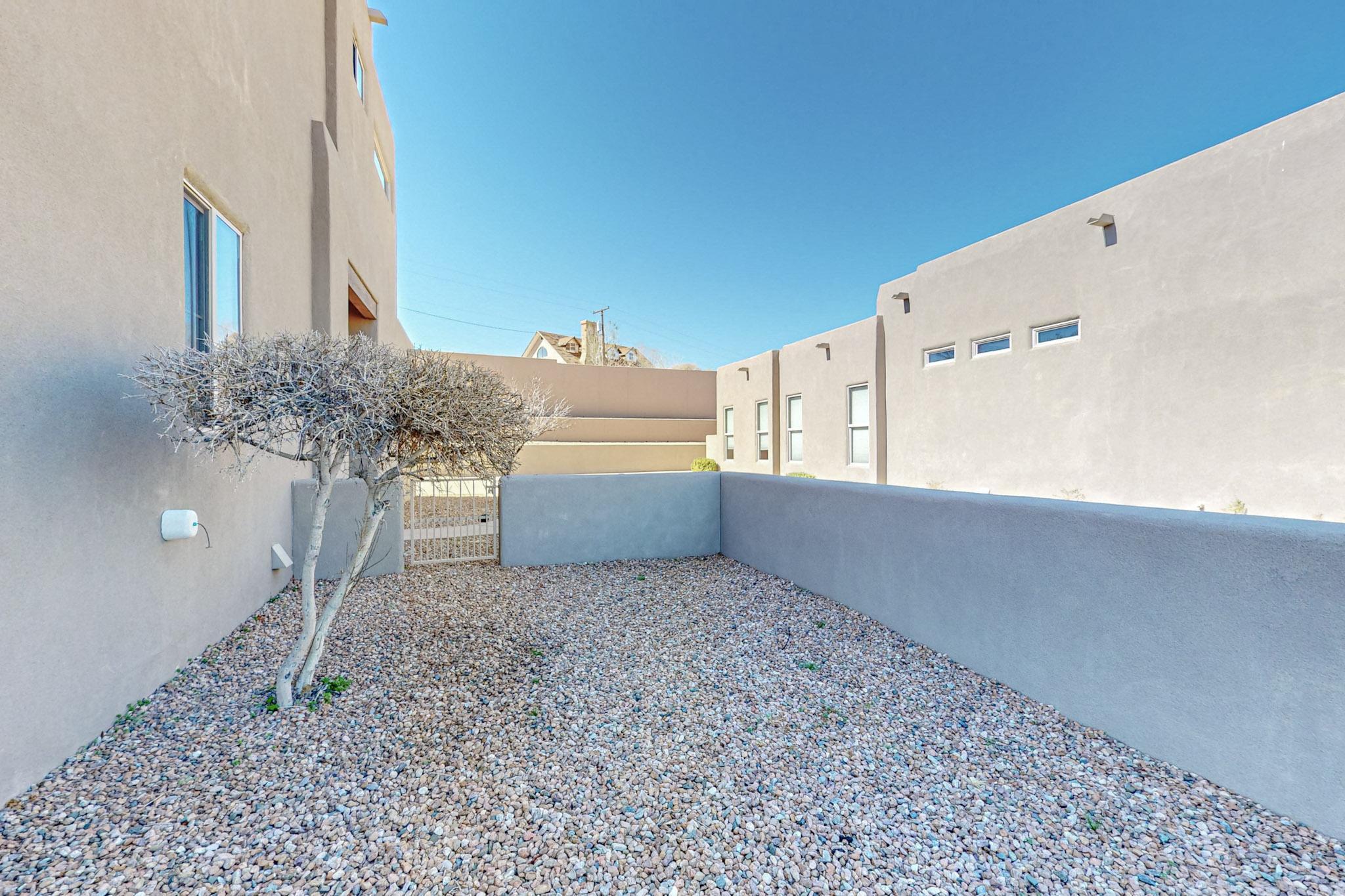 3809 Oxbow Village Lane NW