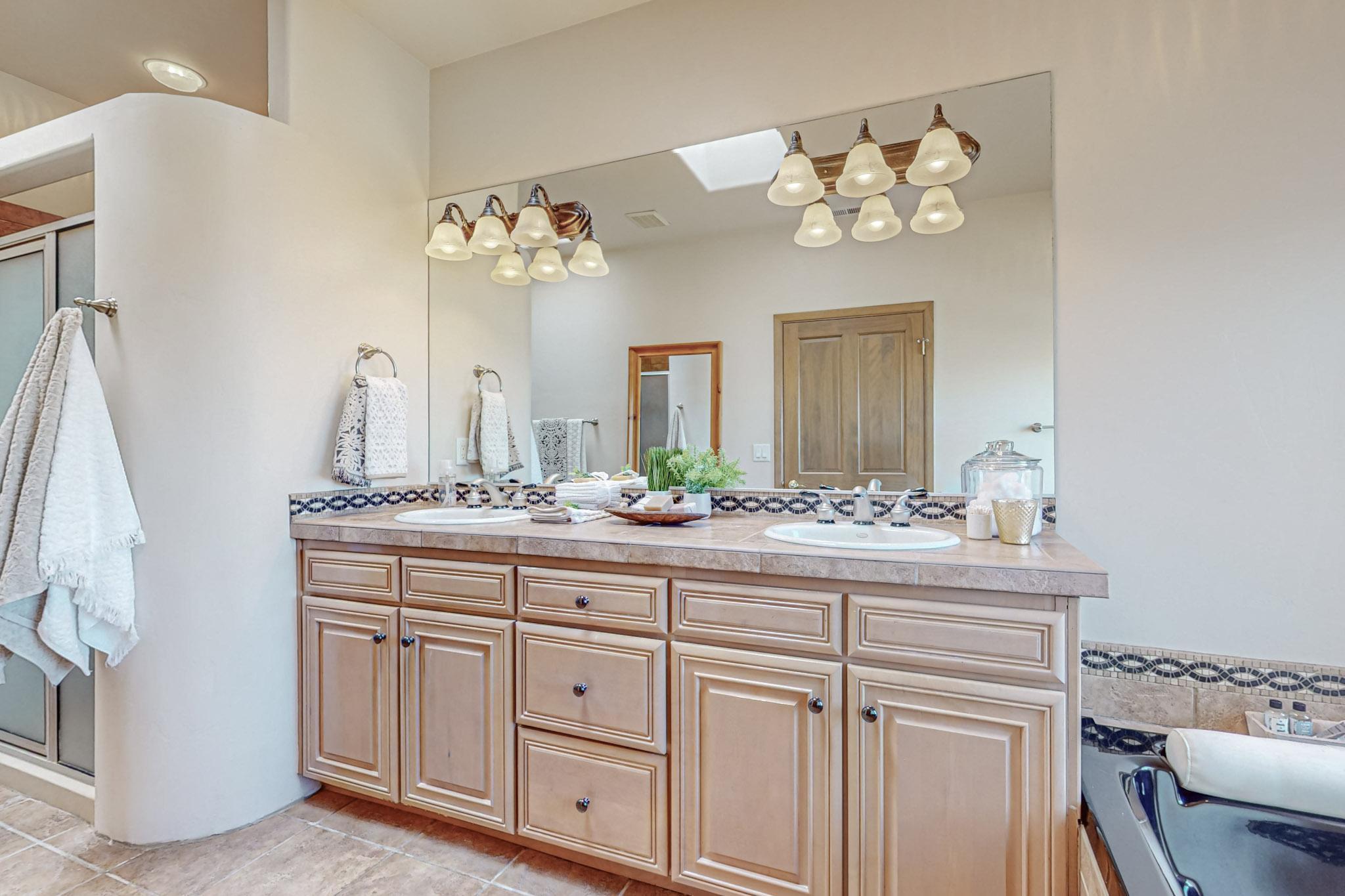 3809 Oxbow Village Lane NW