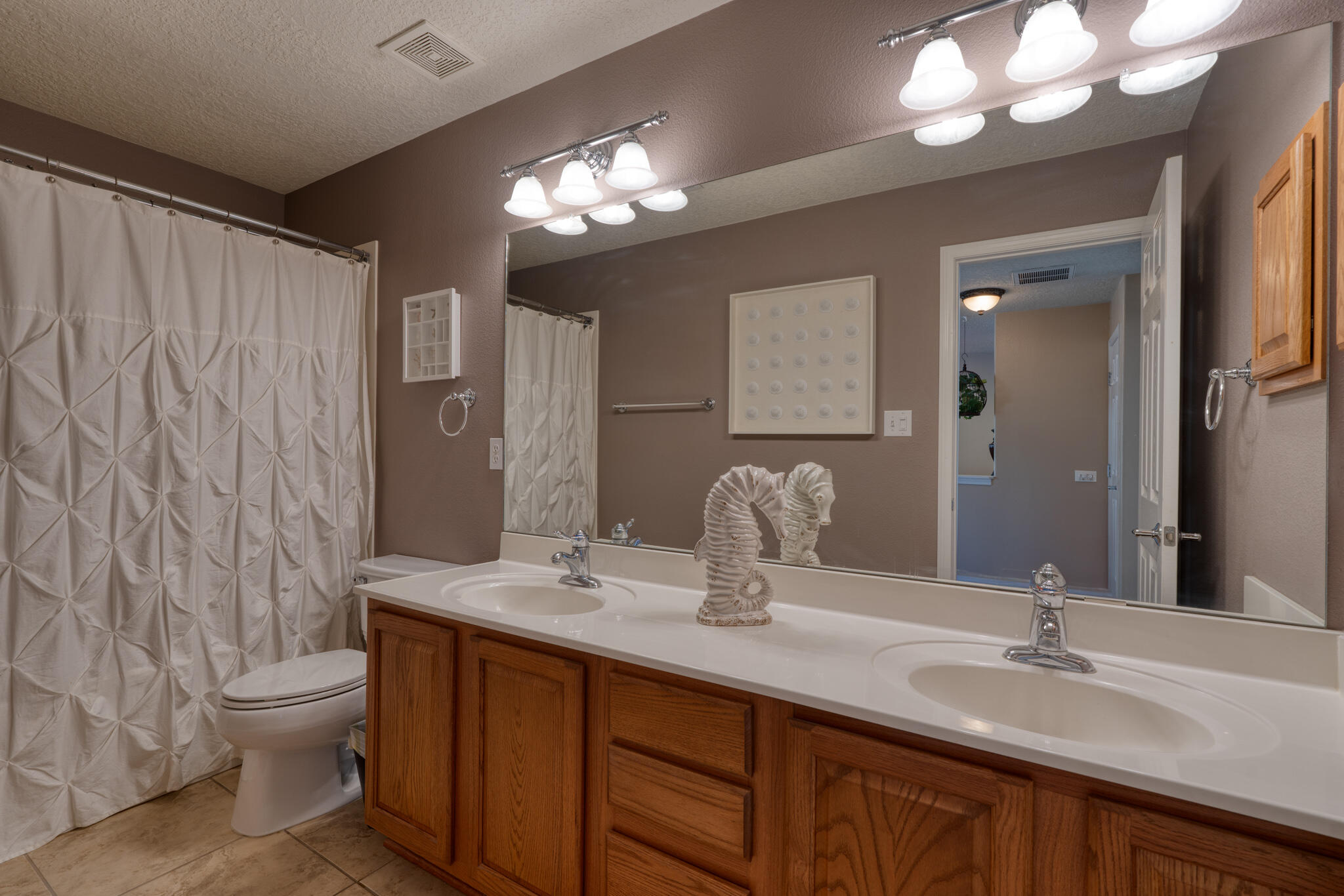 1221 Festival Road NW