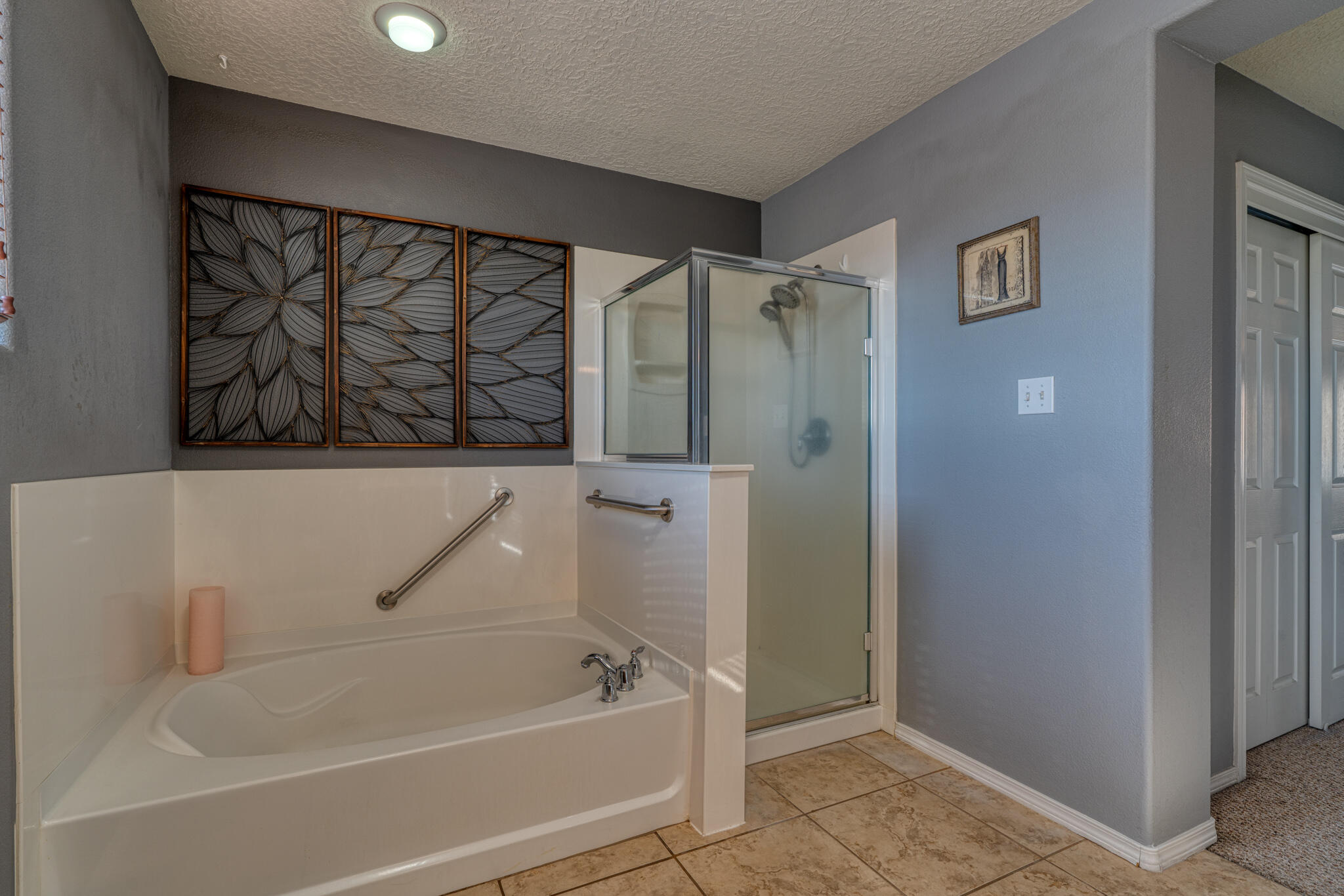 1221 Festival Road NW