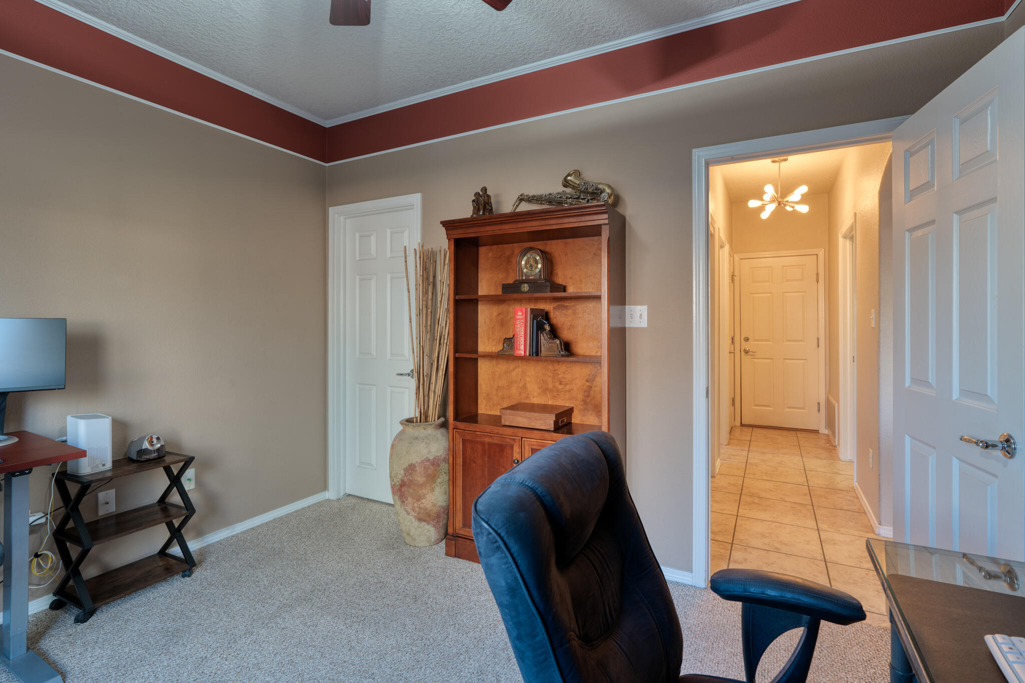 1221 Festival Road NW